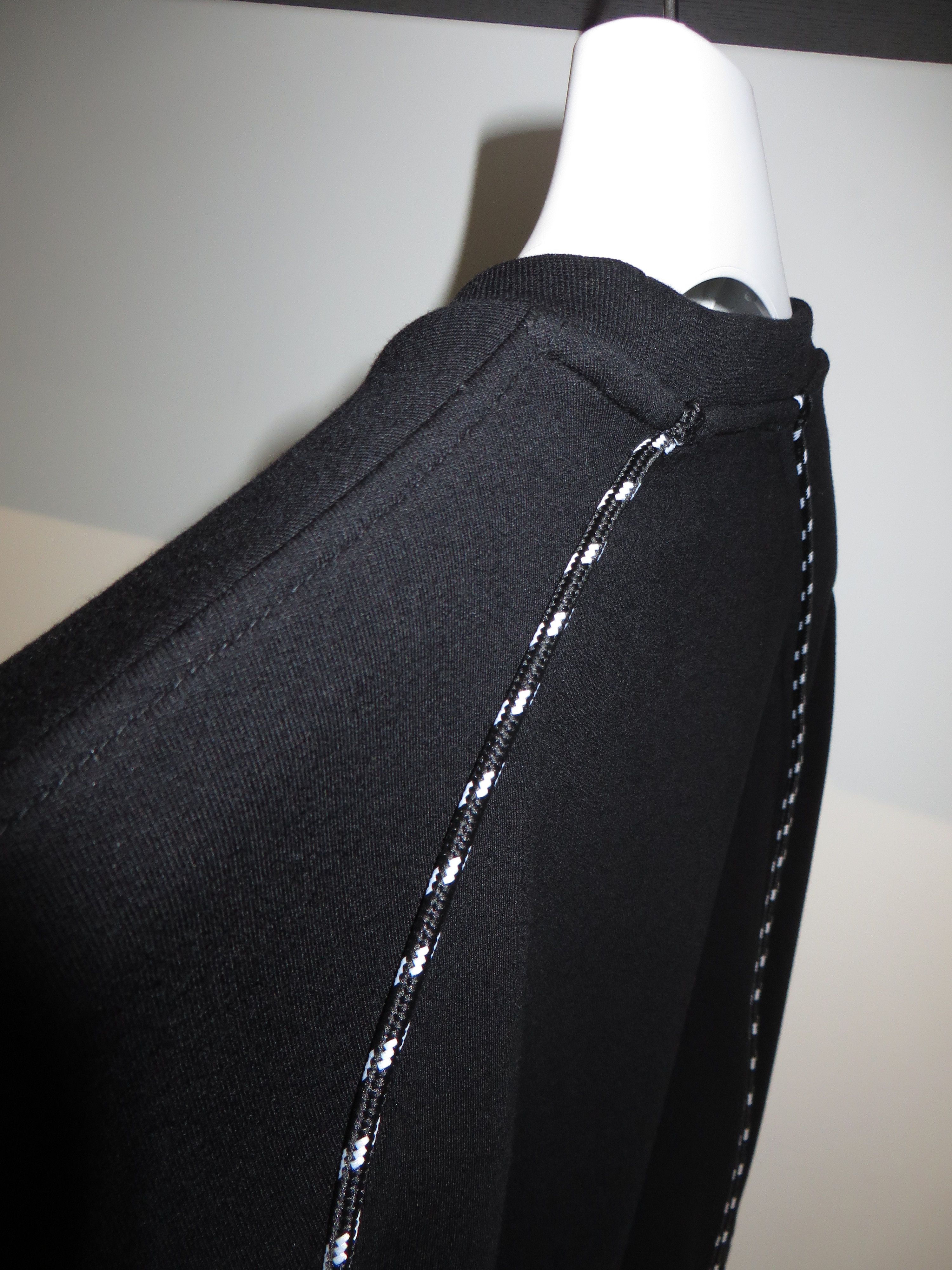 Neil Barrett Contrast detail stretch-jersey sweatshirt Size US L / EU 52-54 / 3 - 16 Thumbnail