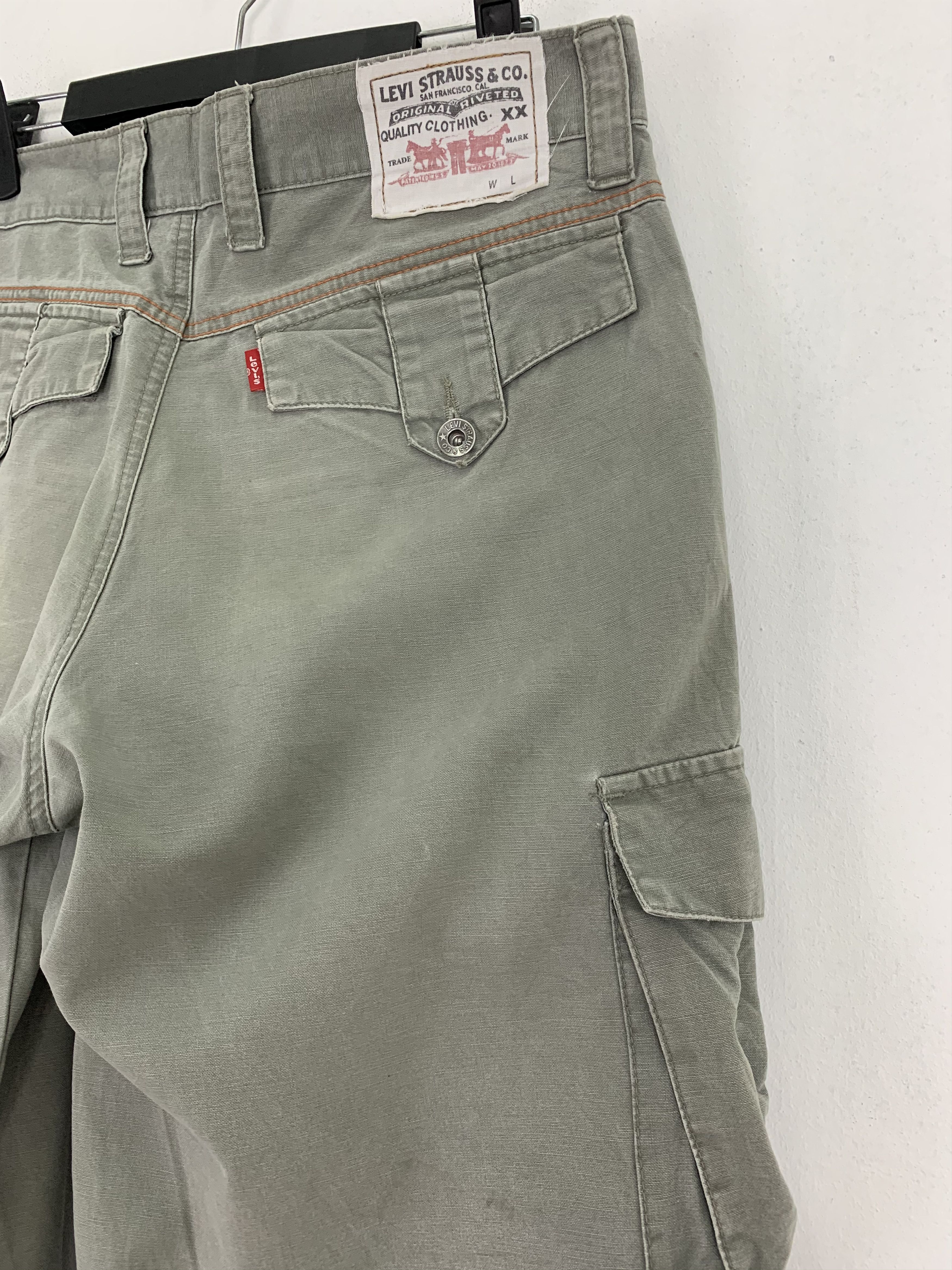 Levi's Levis Cargo Pants Multipocket Japanese Branded Two Step Size US 31 - 19 Thumbnail