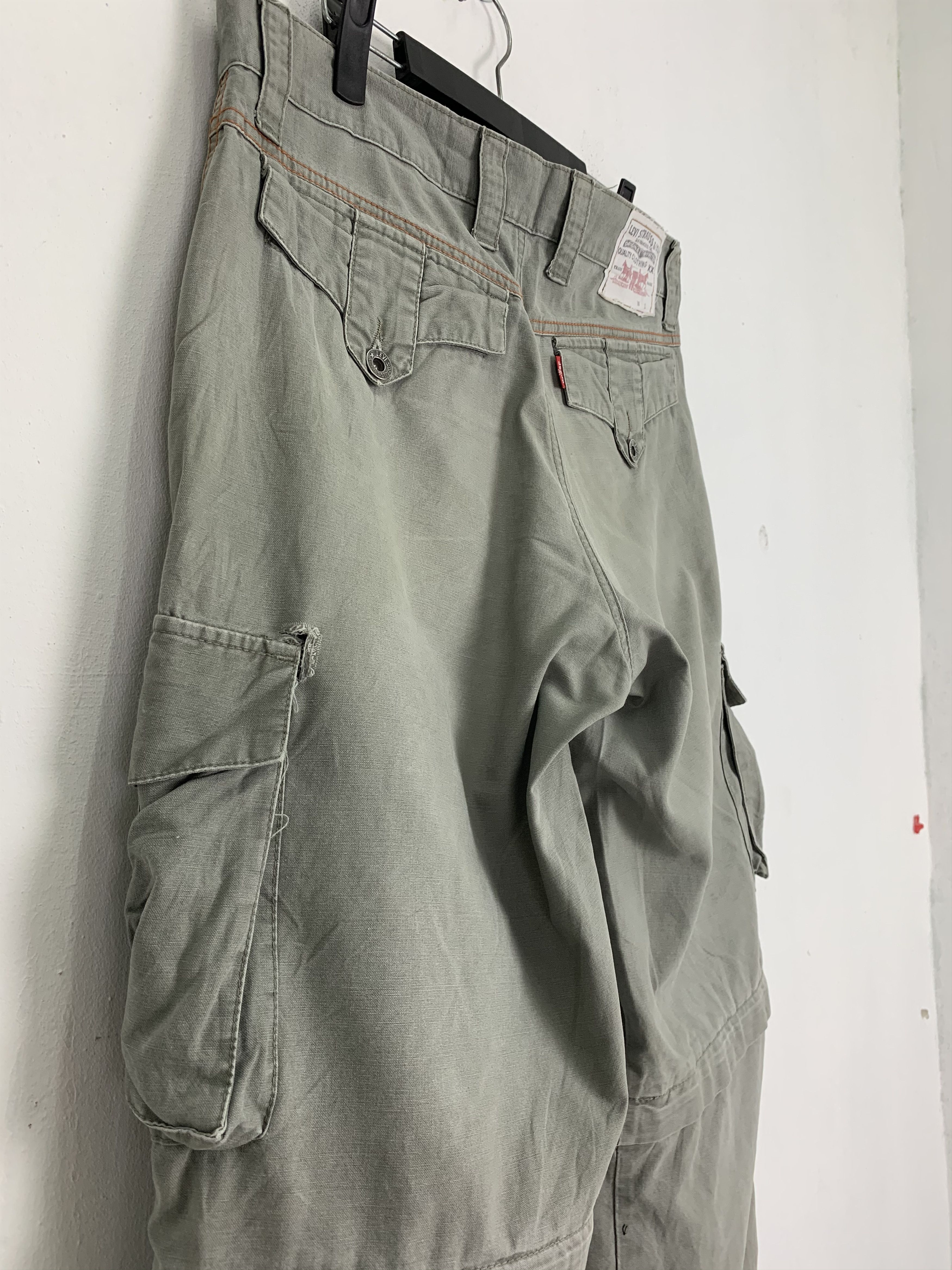 Levi's Levis Cargo Pants Multipocket Japanese Branded Two Step Size US 31 - 17 Thumbnail