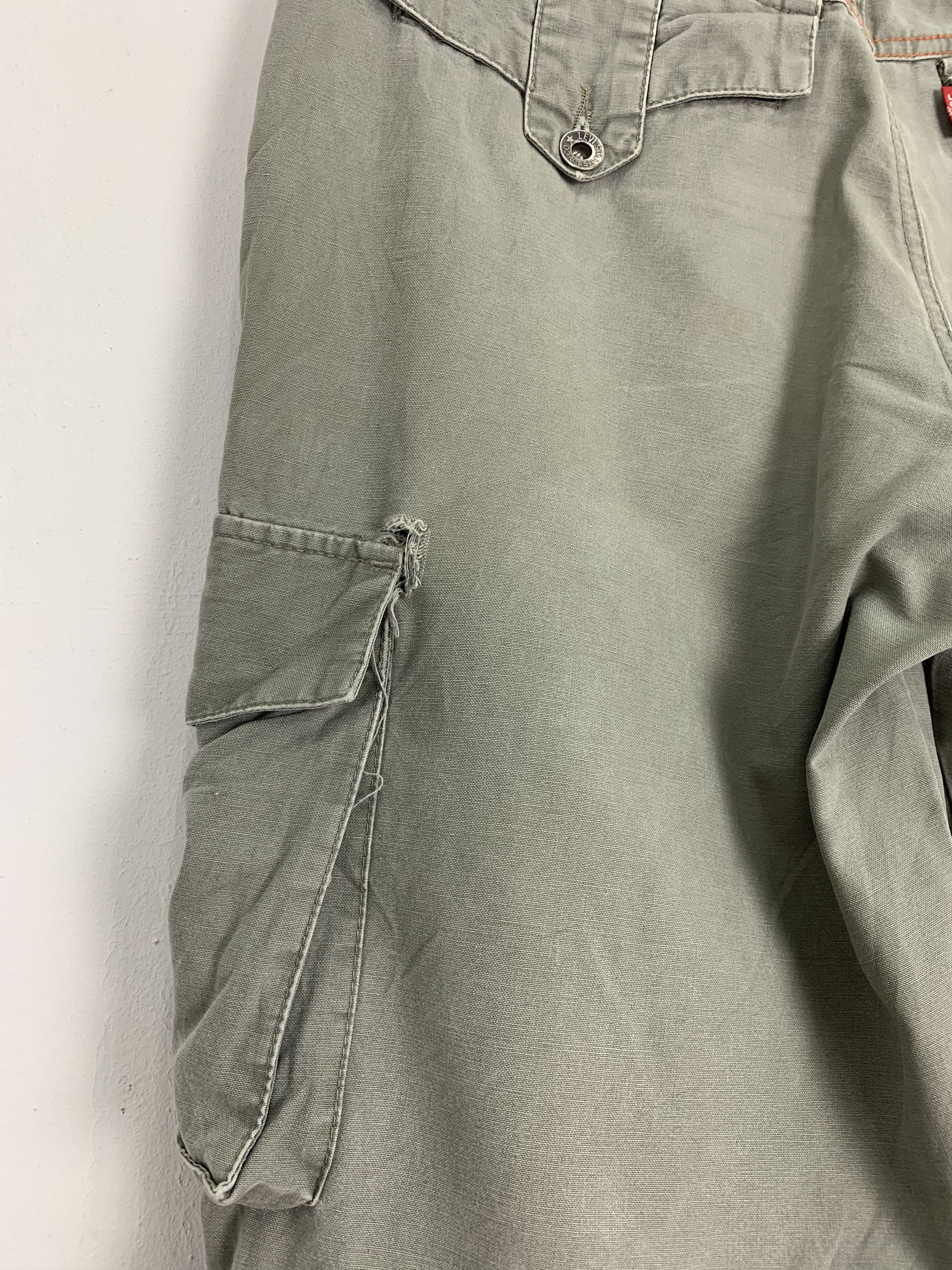 Levi's Levis Cargo Pants Multipocket Japanese Branded Two Step Size US 31 - 18 Thumbnail