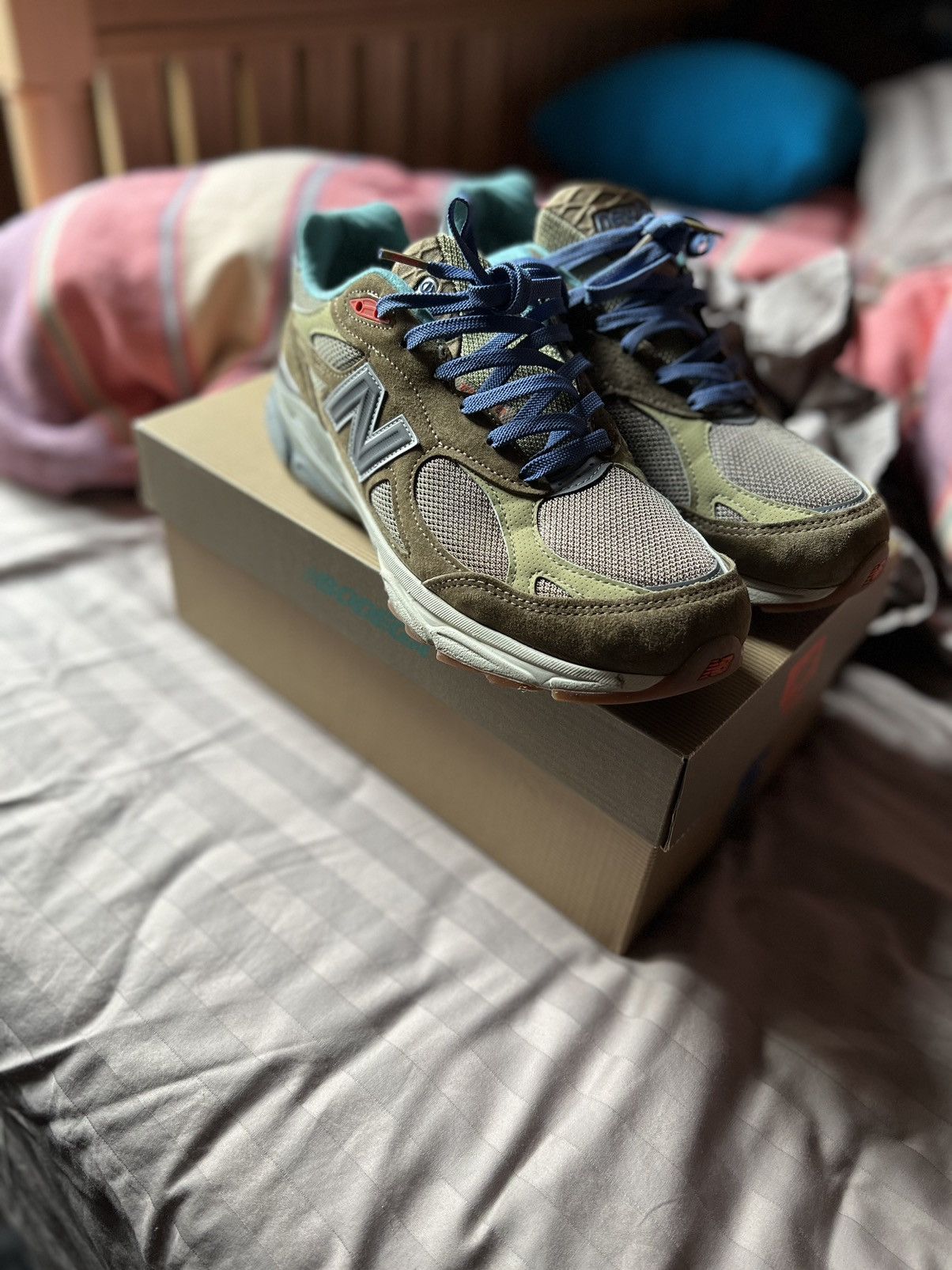 image of 990V3 Bodega Here To Stay Size 9 Shoes in Olive, Men's