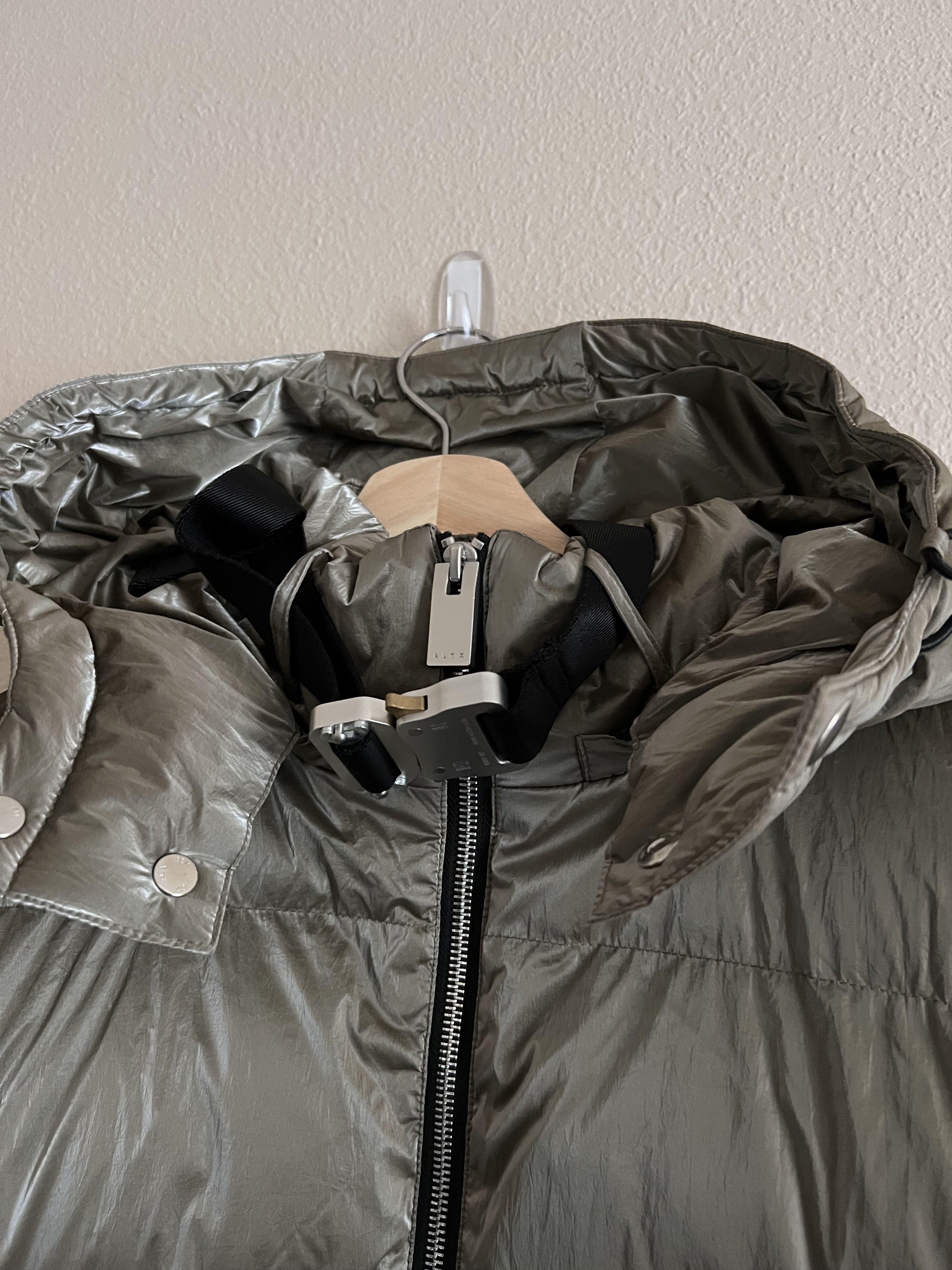 1017 ALYX 9SM × Alyx 1017 Alyx 9SM Nightrider Hooded Iridescent Puffer Jacket Size US L / EU 52-54 / 3 - 2 Thumbnail