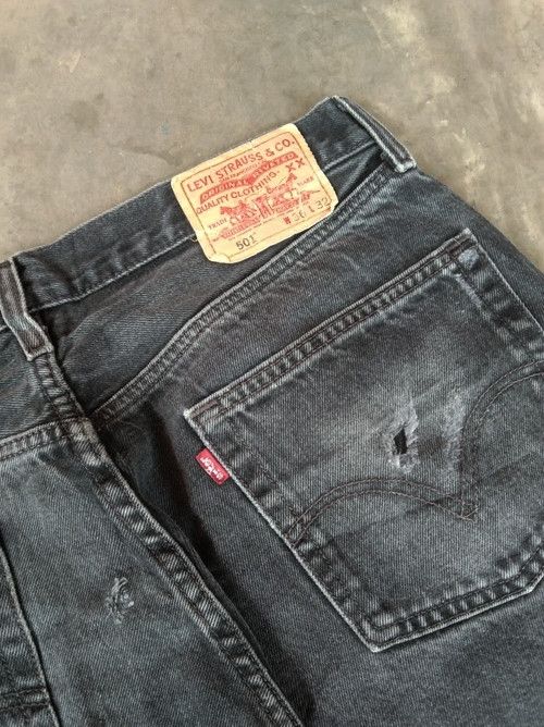Levi's × Vintage Vintage Levis 501 Black Distressed Jeans 34x30.5 Size US 34 / EU 50 - 4 Thumbnail