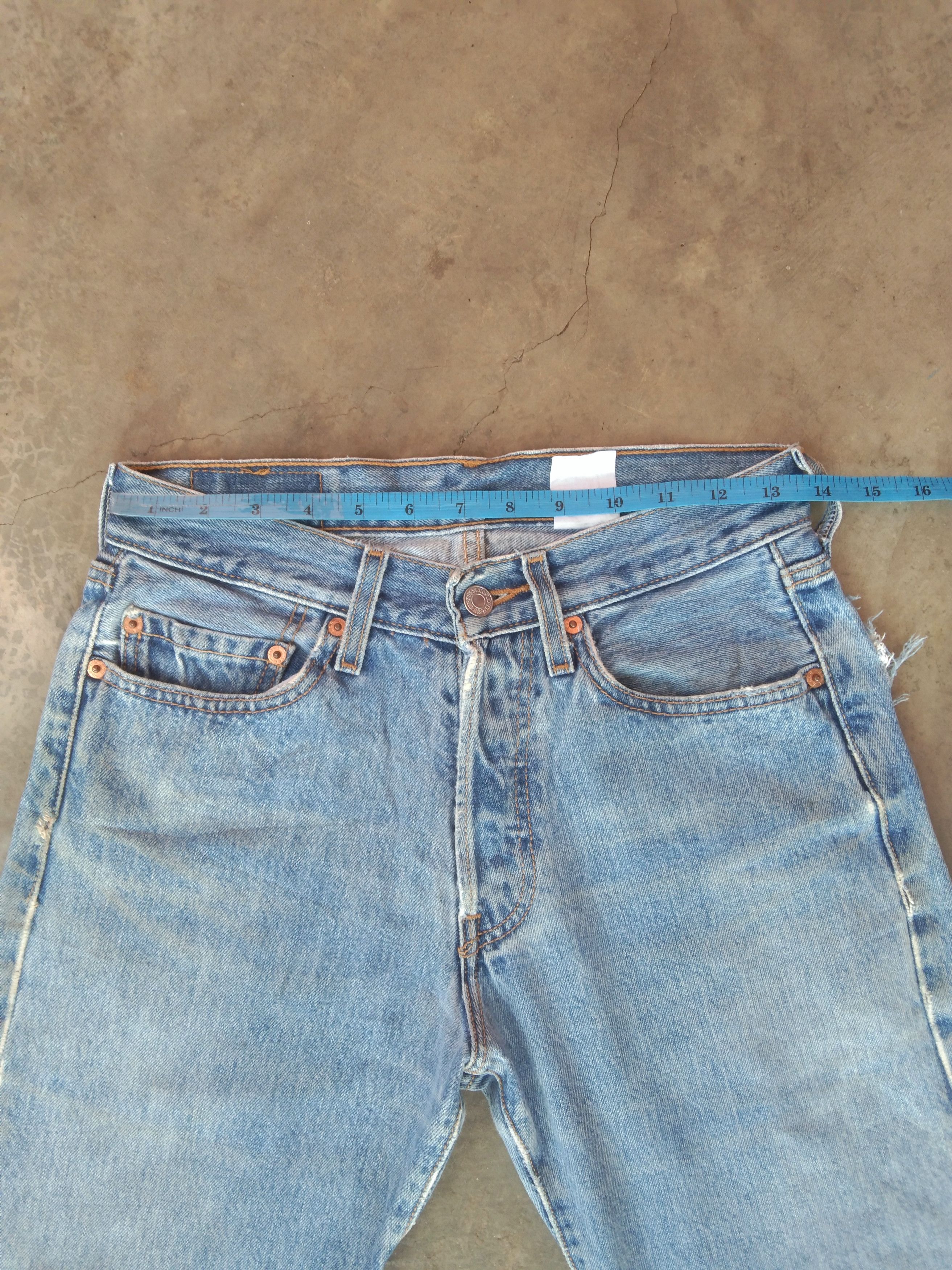 Levi's × Vintage Vintage Levis 501 Light Wash Distressed Jeans 27x31 Size US 27 - 11 Thumbnail