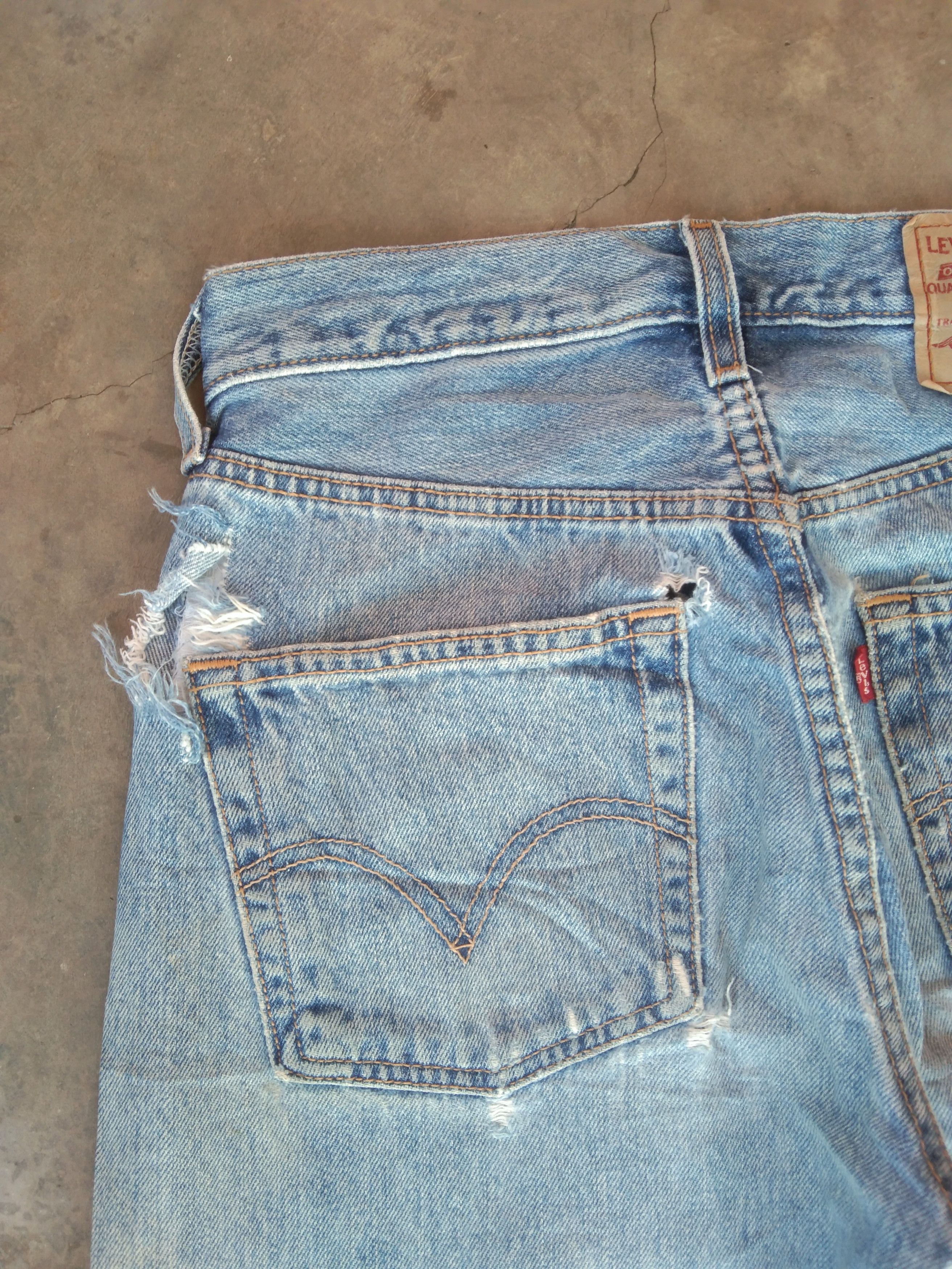 Levi's × Vintage Vintage Levis 501 Light Wash Distressed Jeans 27x31 Size US 27 - 4 Thumbnail