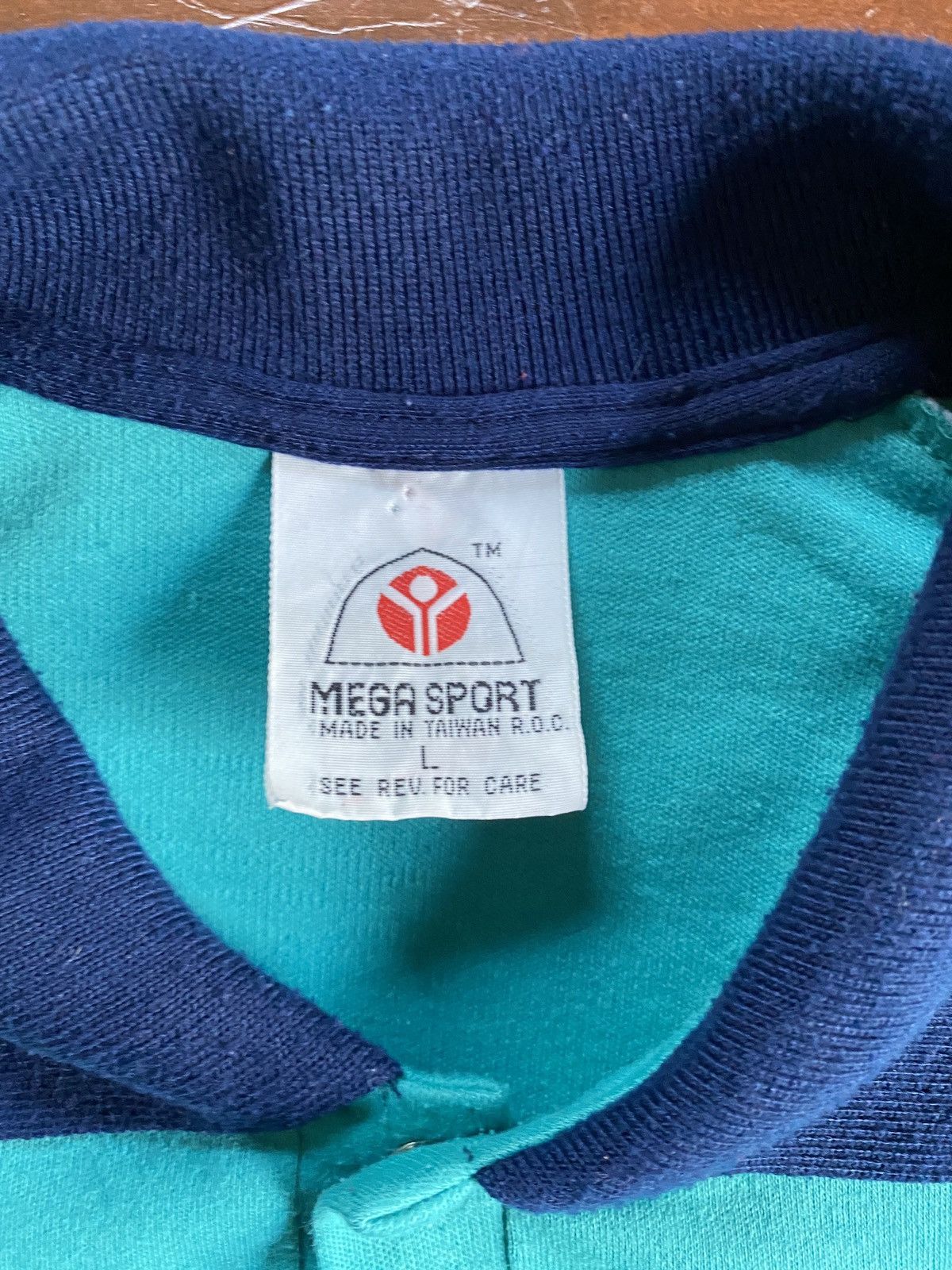 Vintage Vintage 80’s Mega Sport Raglan Snap Button Polo Size US M / EU 48-50 / 2 - 8 Thumbnail