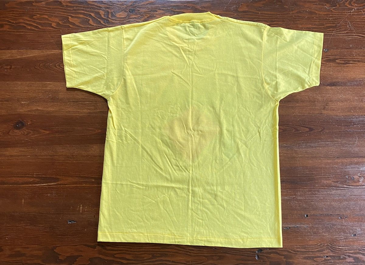 Vintage Vintage 1990 Basketball Theme Single Stitch Screen Stars Tee Size US L / EU 52-54 / 3 - 10 Thumbnail
