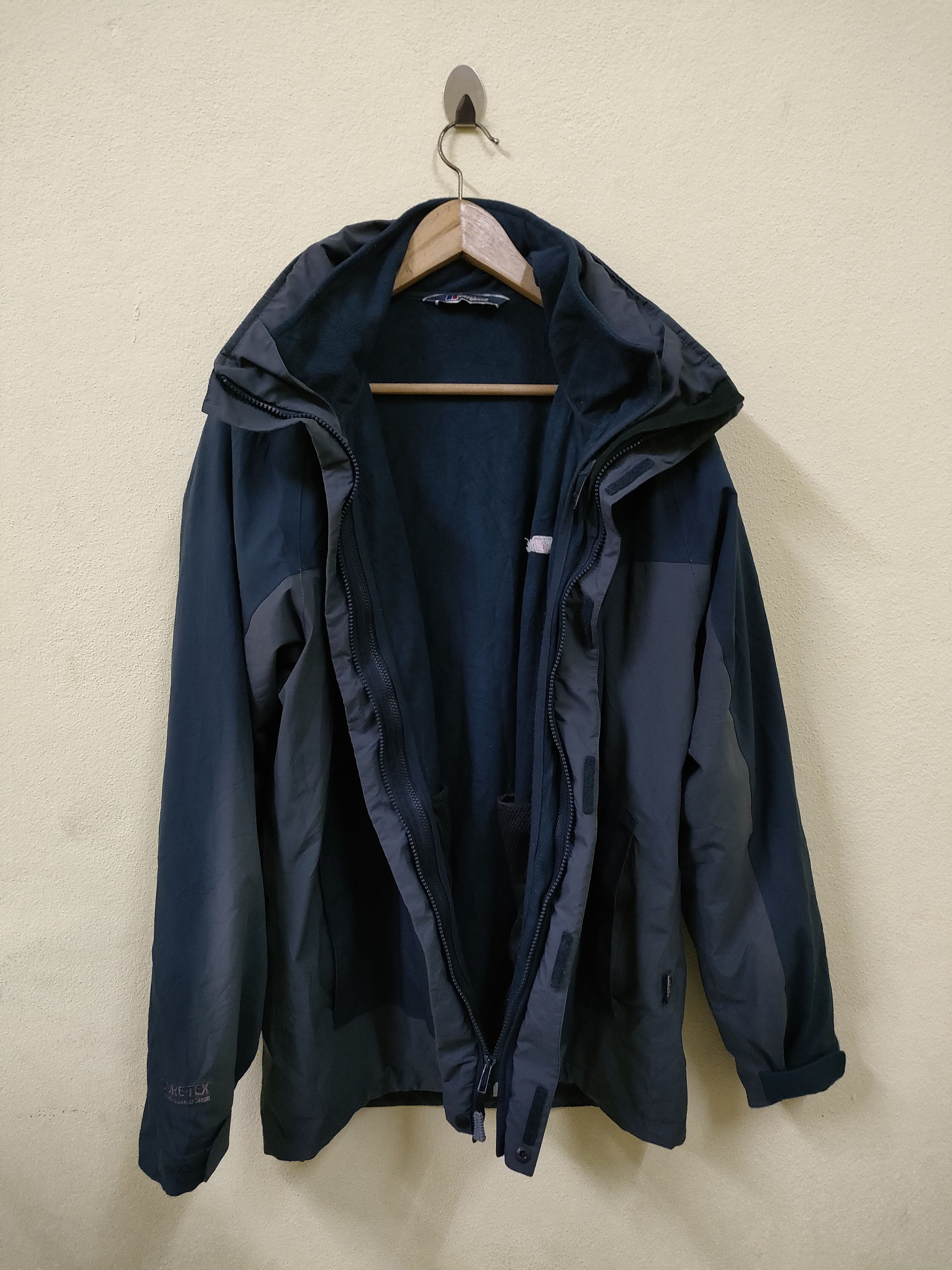 Berghaus × Goretex Berghaus Goretex Survivor Jacket Size US L / EU 52-54 / 3 - 7 Thumbnail
