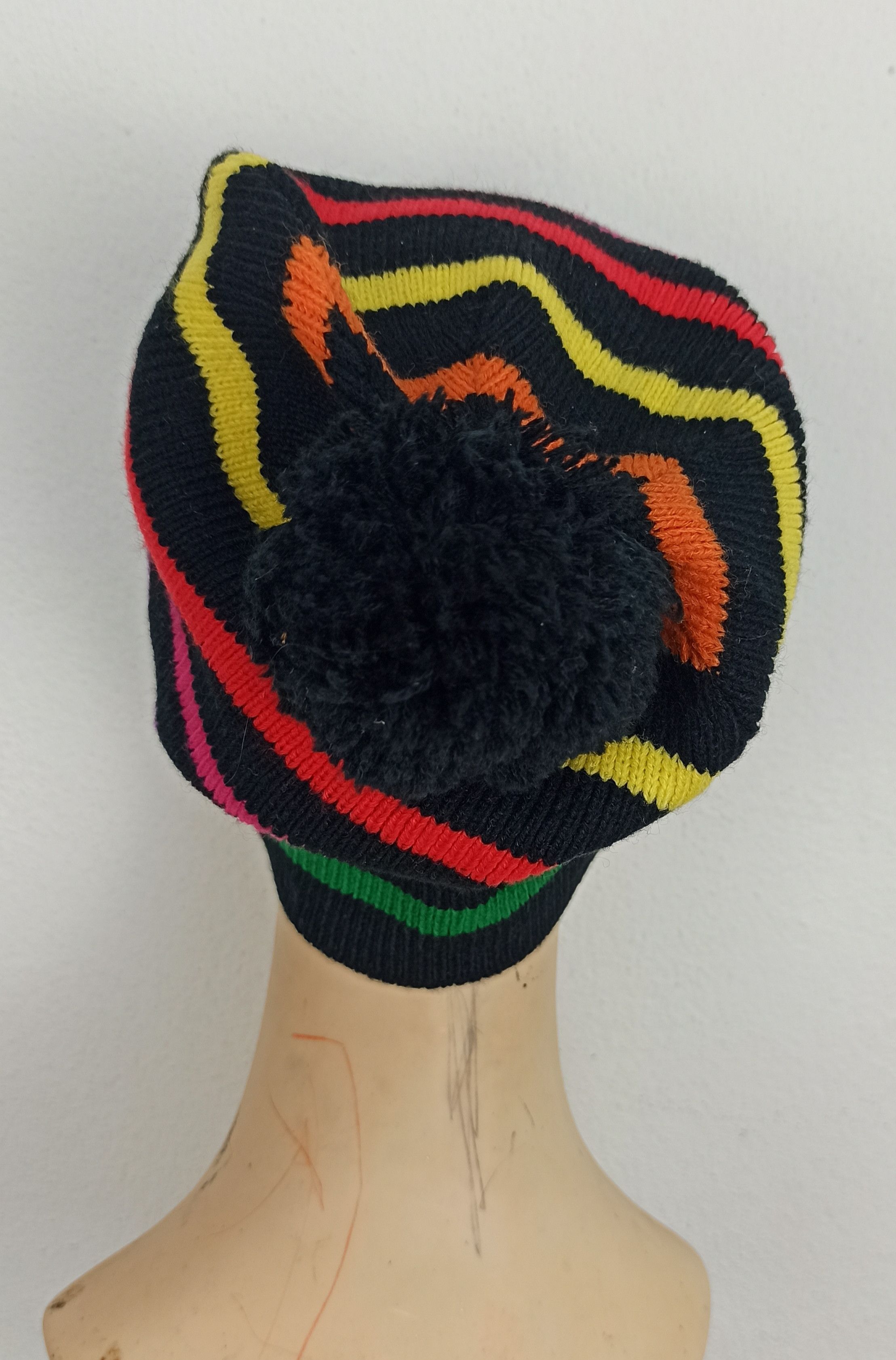 Japanese Brand Vintage Japanese Snow Cap Beanie Rainbow Style Size ONE SIZE - 4 Thumbnail