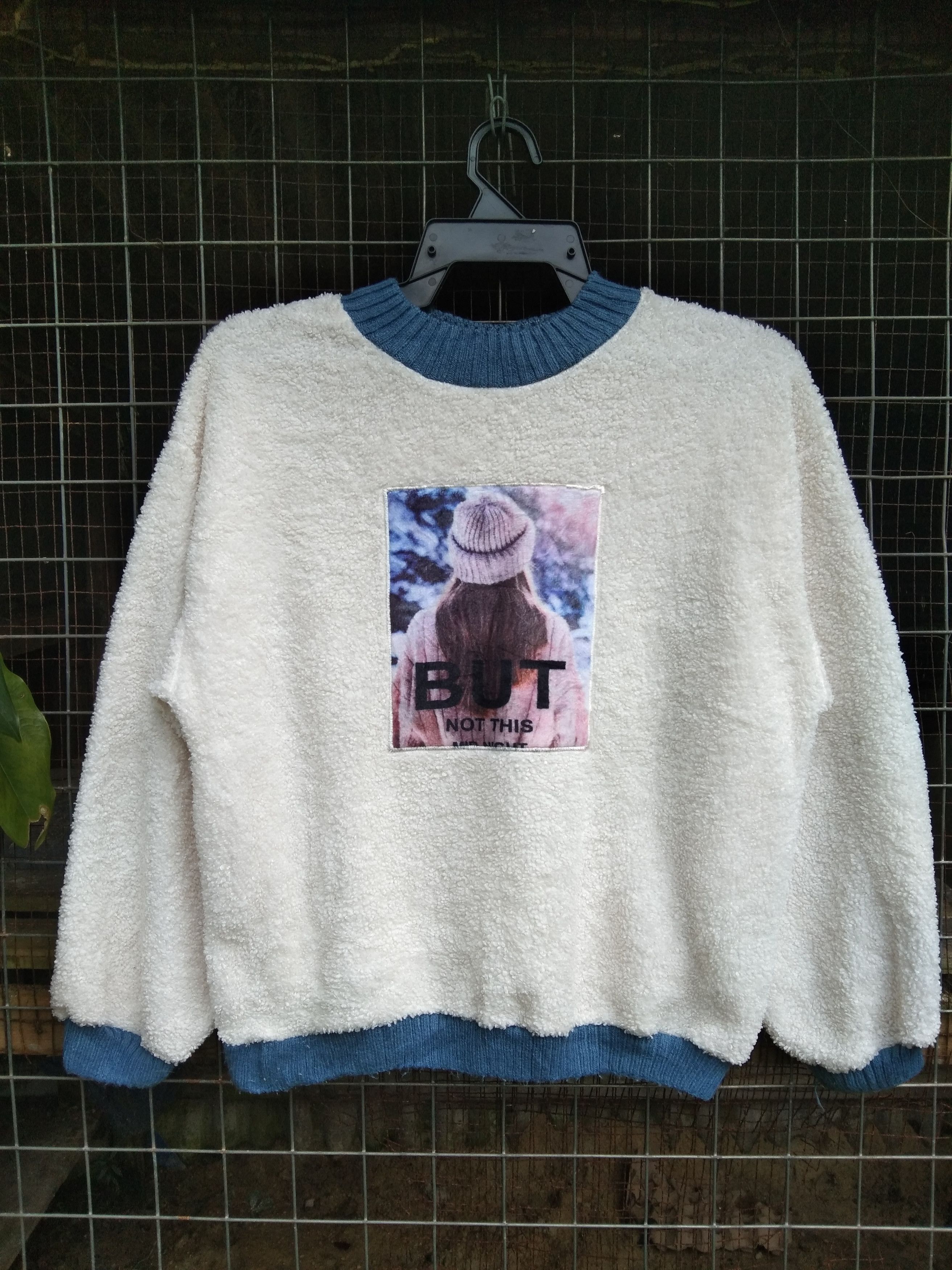 Aran Isles Knitwear × Japanese Brand WOMEN'S FLUFFY YARN FLEECE CREWNECK SWEATER Size S / US 4 / IT 40 - 1 Thumbnail