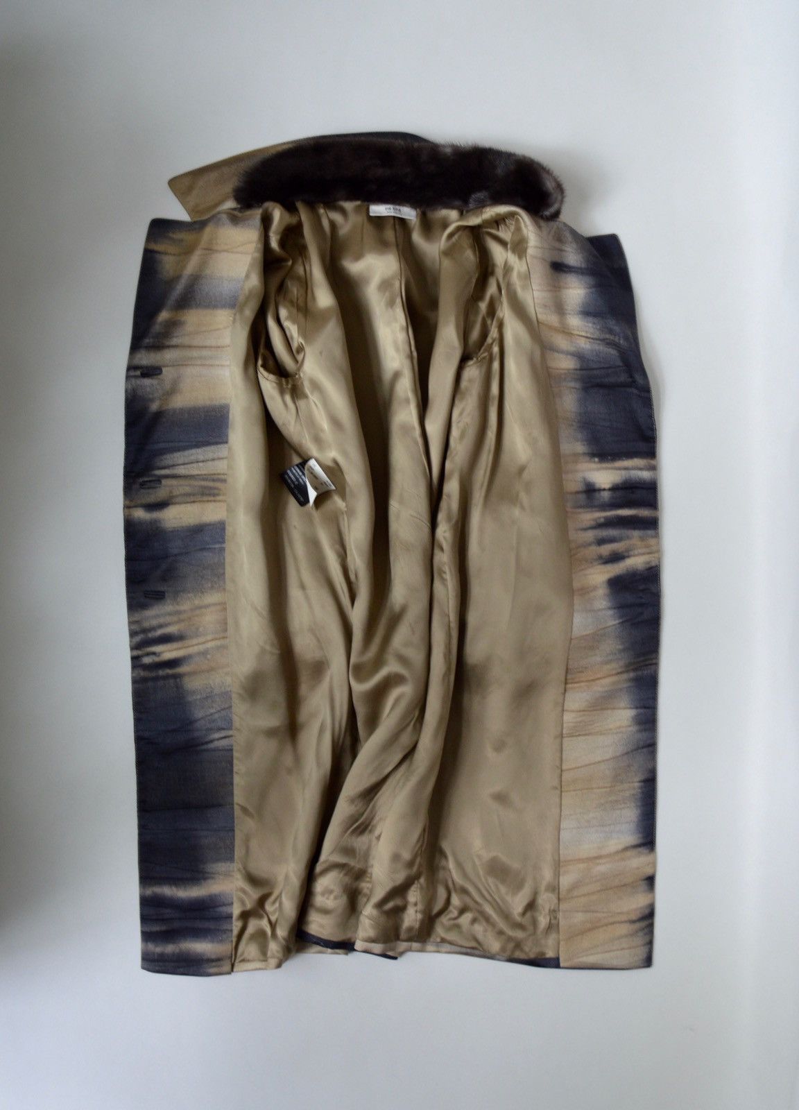 Prada A/W 04 Sample Tie Dye Silk Overcoat Size M / US 6-8 / IT 42-44 - 7 Thumbnail