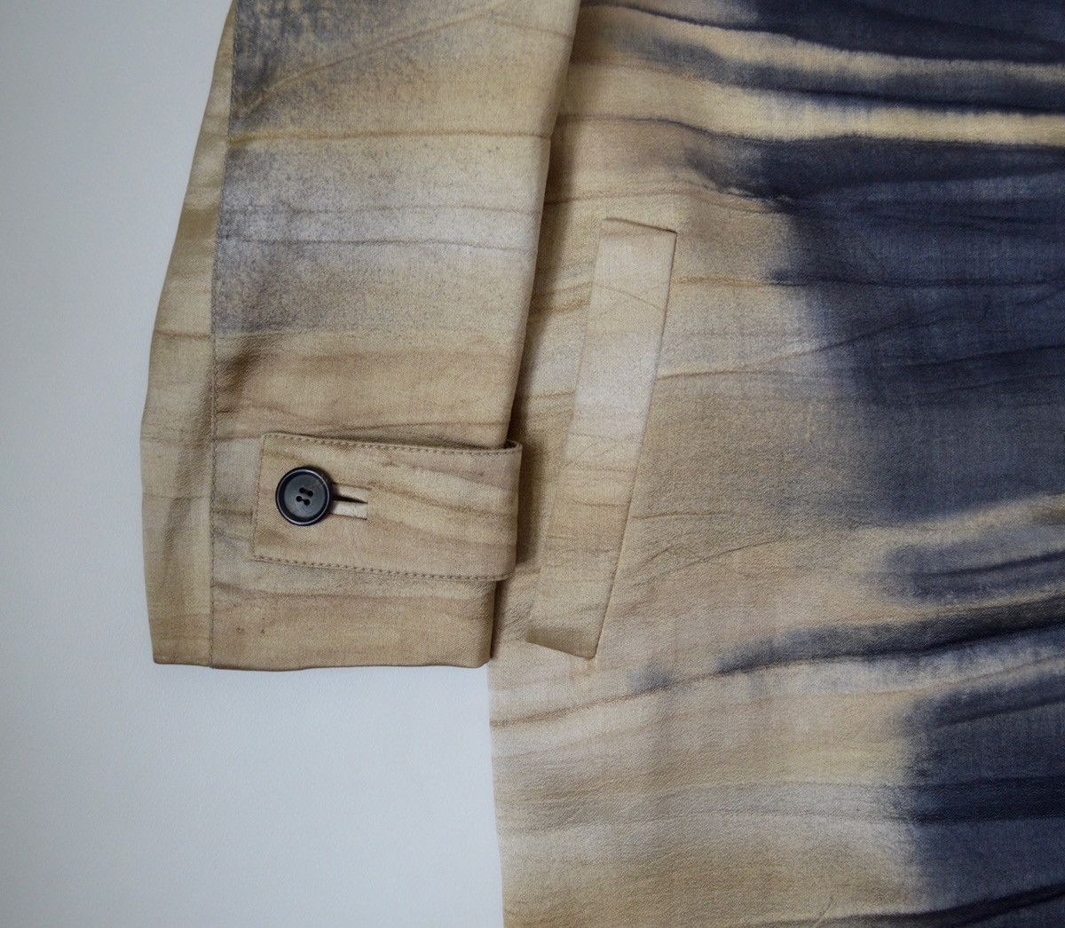 Prada A/W 04 Sample Tie Dye Silk Overcoat Size M / US 6-8 / IT 42-44 - 6 Thumbnail