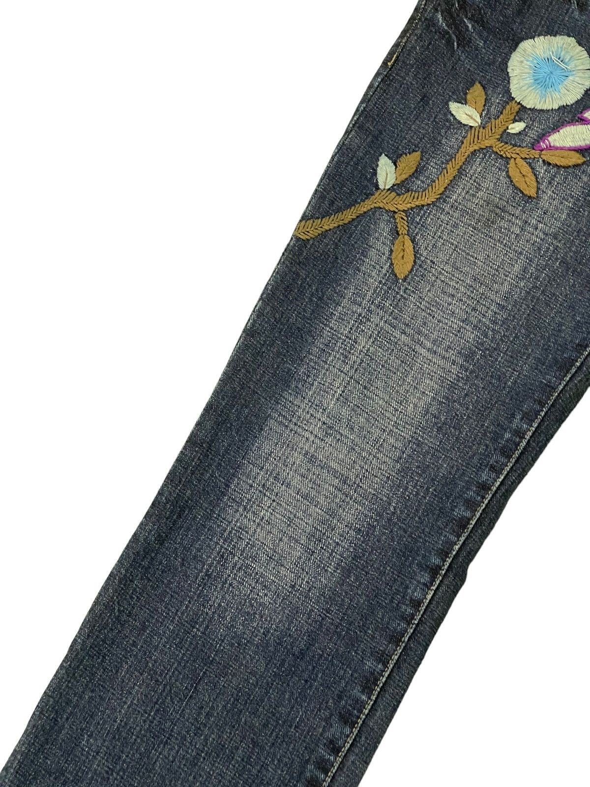 Japanese Brand Embroydery Jeans As Know As De Base Low Rise Denim 5🟦1 Size US 31 - 16 Thumbnail