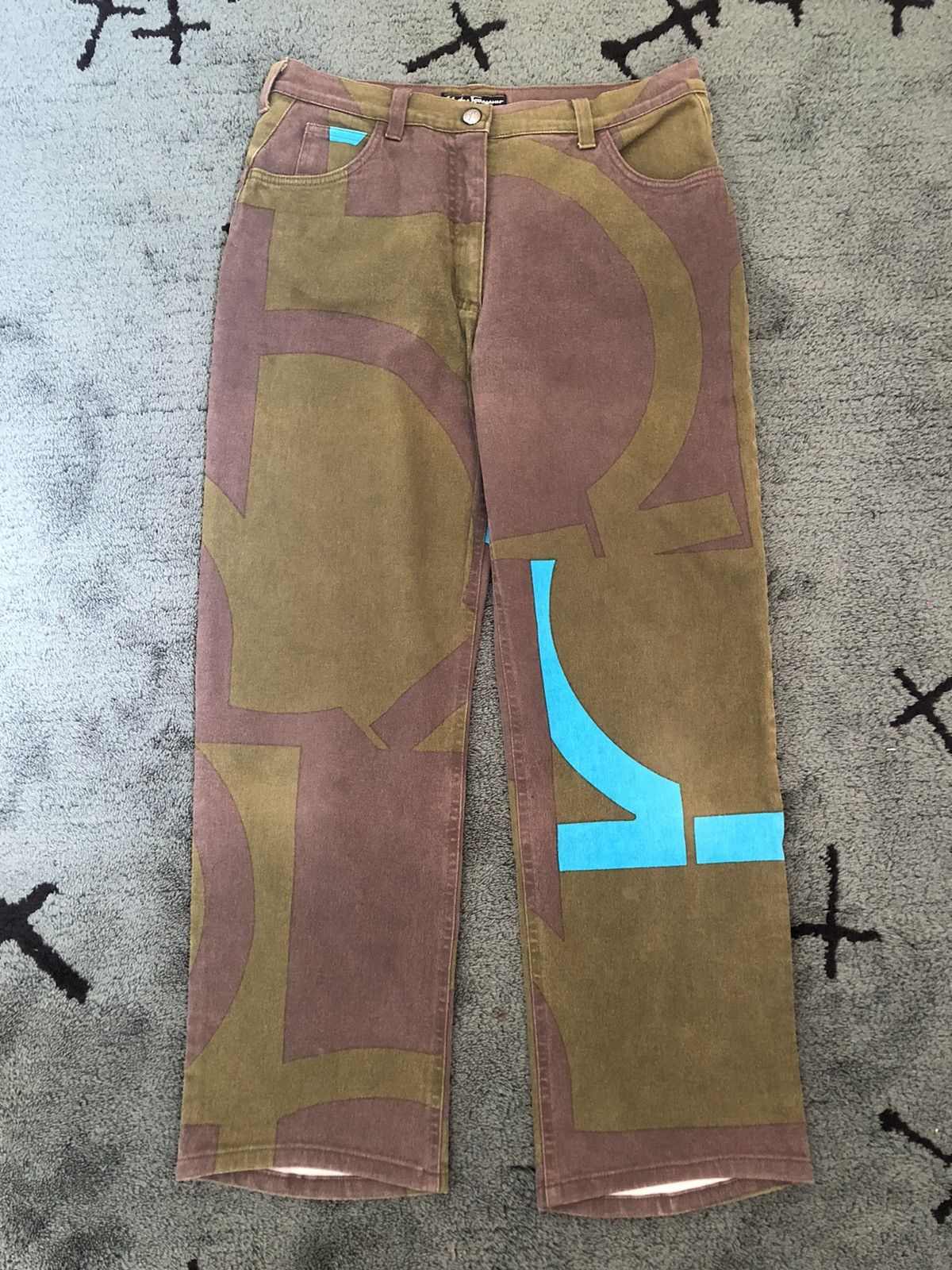Salvatore Ferragamo Salvatore Ferragamo Vintage Jeans Size 32" / US 10 / IT 46 - 1 Thumbnail