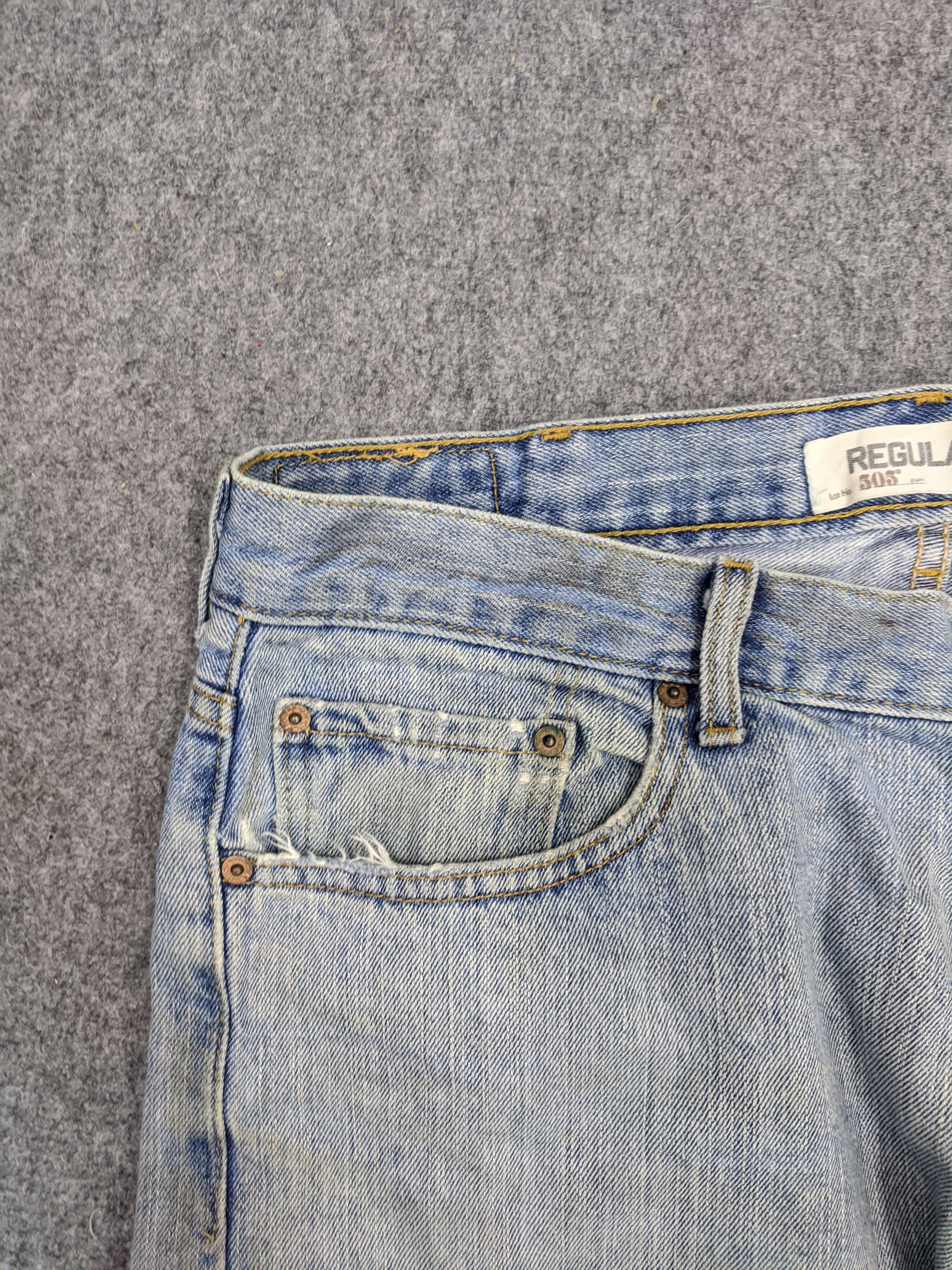 Vintage Levis 505 Faded Blue Jeans DP0698