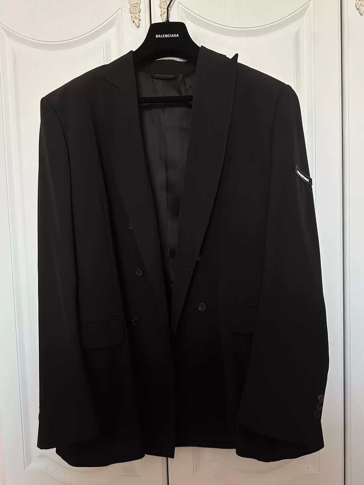Balenciaga Balenciaga Sleeve Button Logo Suit Size US S / EU 44-46 / 1 - 1 Thumbnail