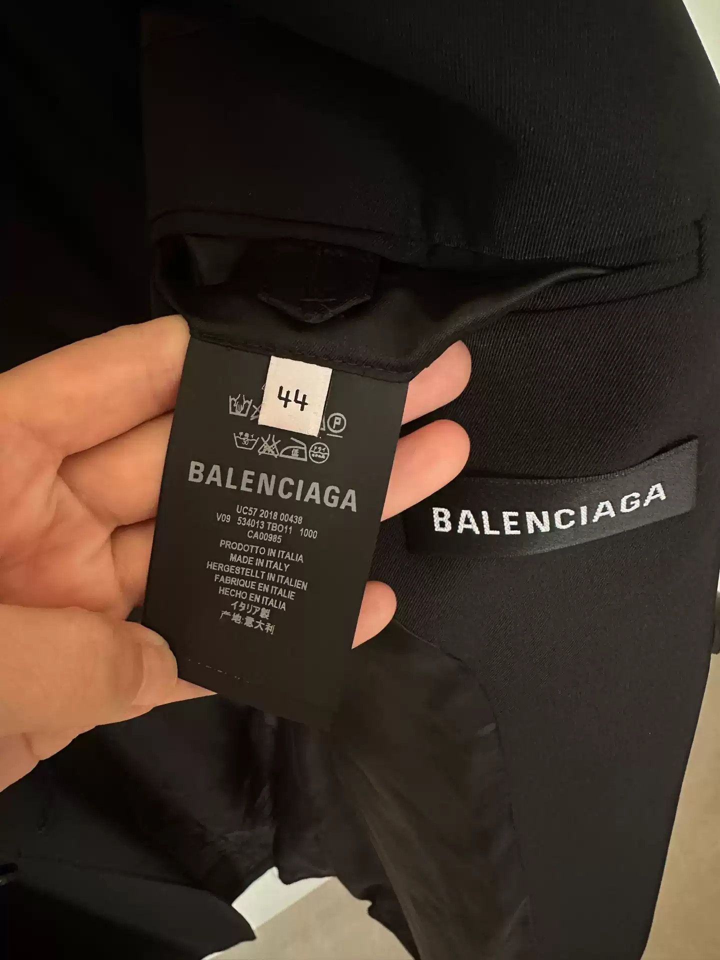 Balenciaga Balenciaga Sleeve Button Logo Suit Size US S / EU 44-46 / 1 - 6 Thumbnail