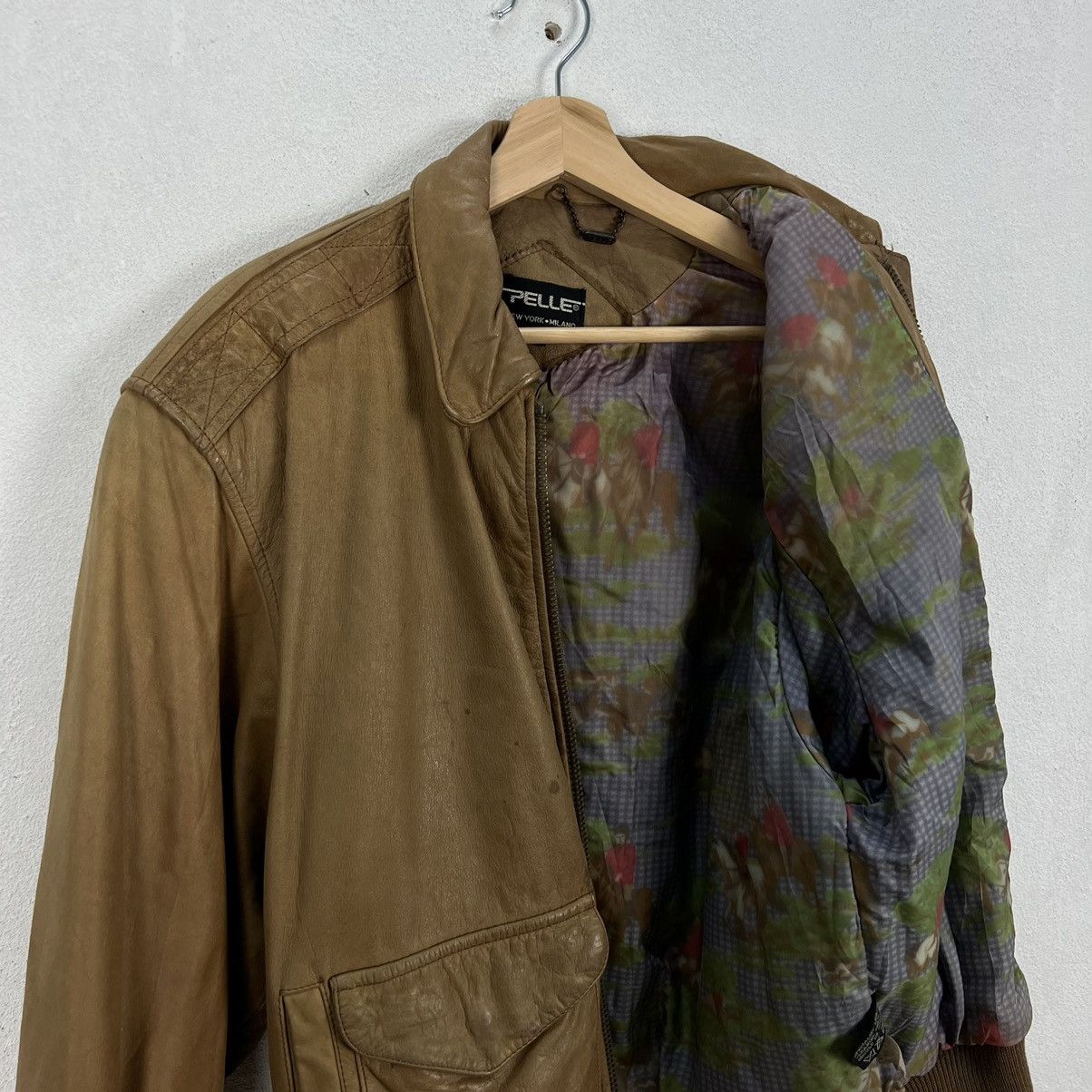 Genuine Leather VINTAGE PELLE NEWYORK MILANO GENUINE LEATHER BOMBER JACKET Size US S / EU 44-46 / 1 - 11 Thumbnail