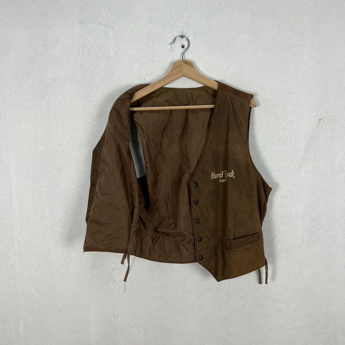 Hard Rock Cafe VINTAGE HARD ROCK CAFE USA UNISEX CLUB LEATHER VEST TANKTOP Size US M / EU 48-50 / 2 - 14 Thumbnail