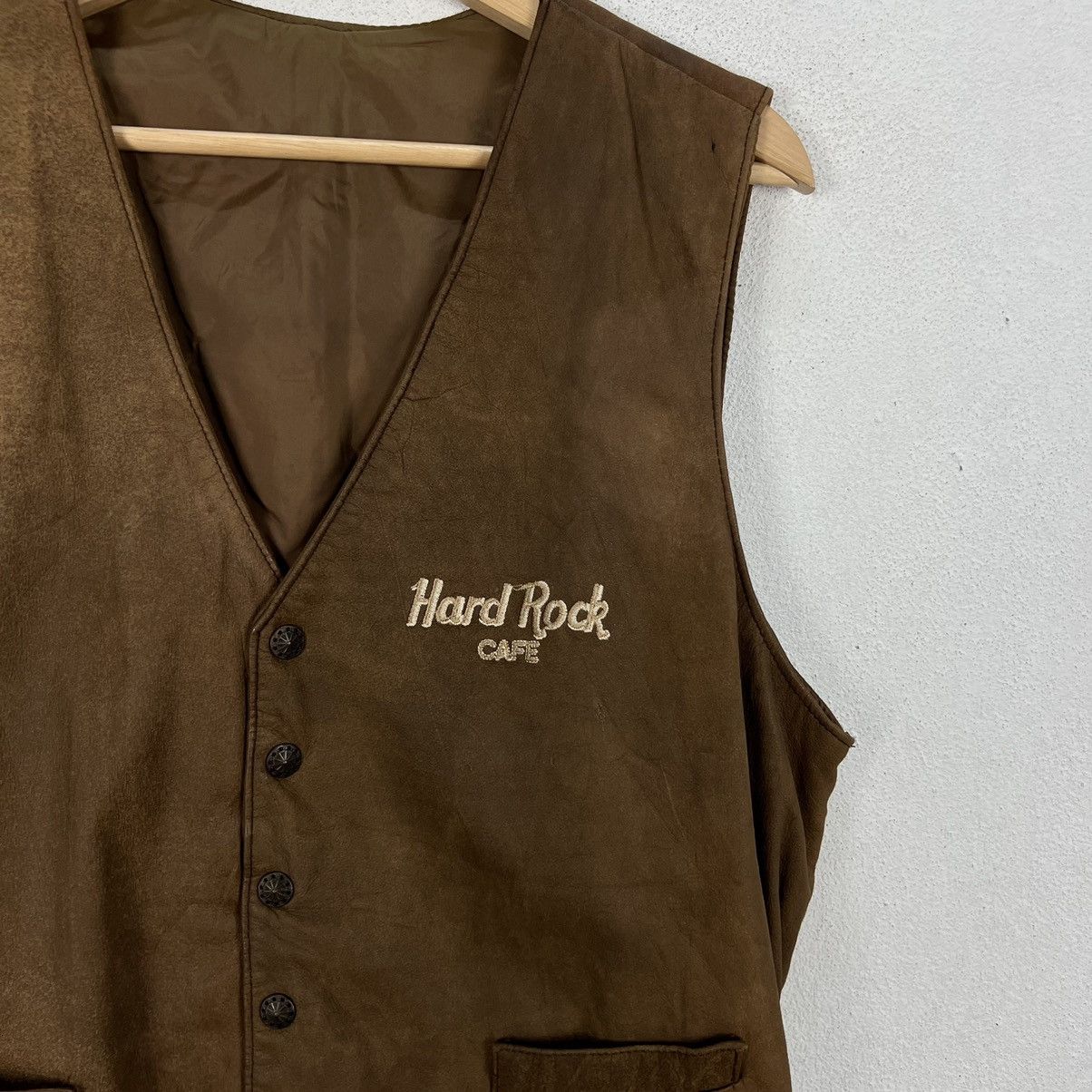 Hard Rock Cafe VINTAGE HARD ROCK CAFE USA UNISEX CLUB LEATHER VEST TANKTOP Size US M / EU 48-50 / 2 - 9 Thumbnail