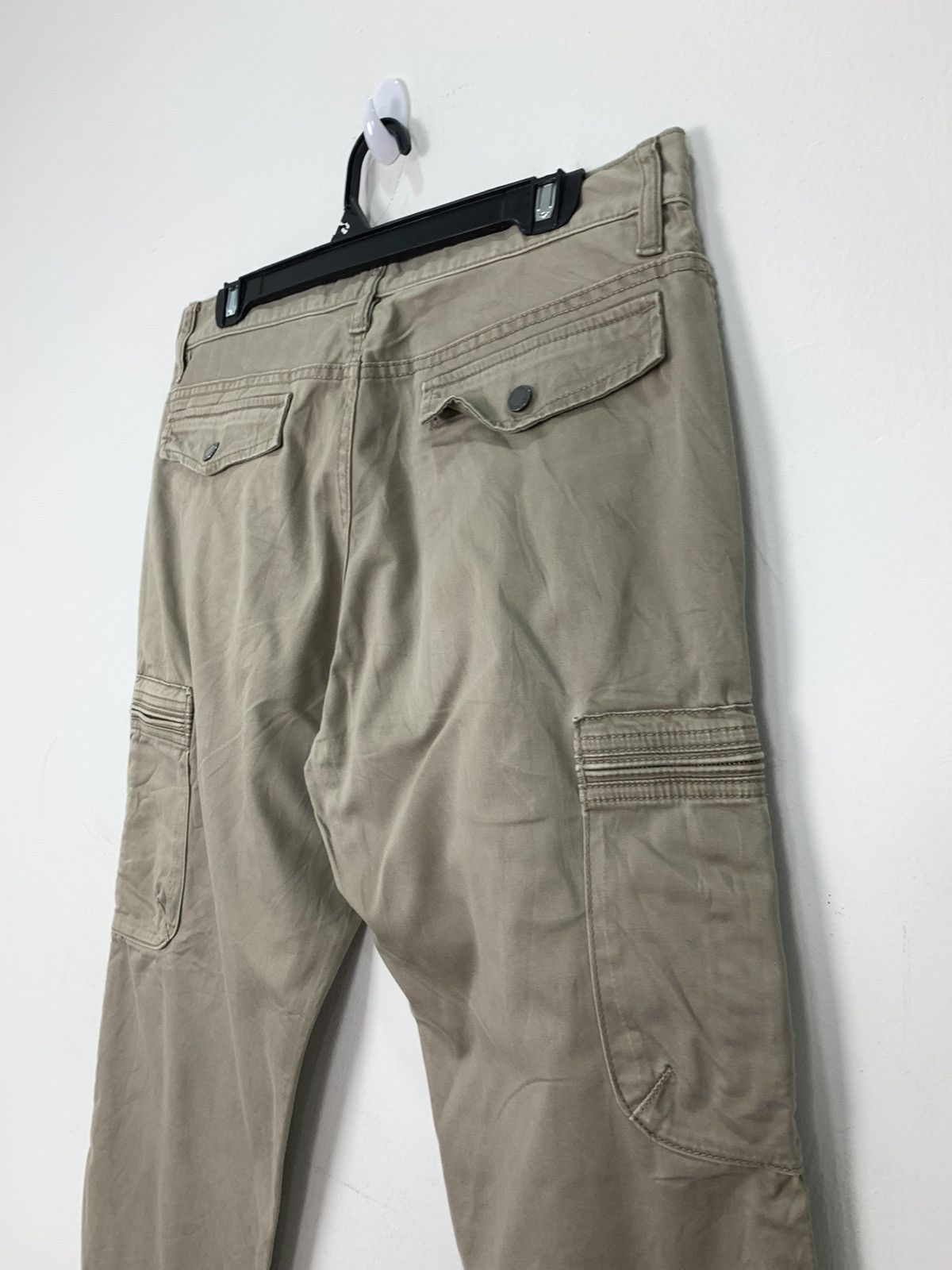 Japanese Brand UNIQLO Multipocket Tactical Utility Rare Trouser Cargo Pant Size US 33 - 12 Thumbnail