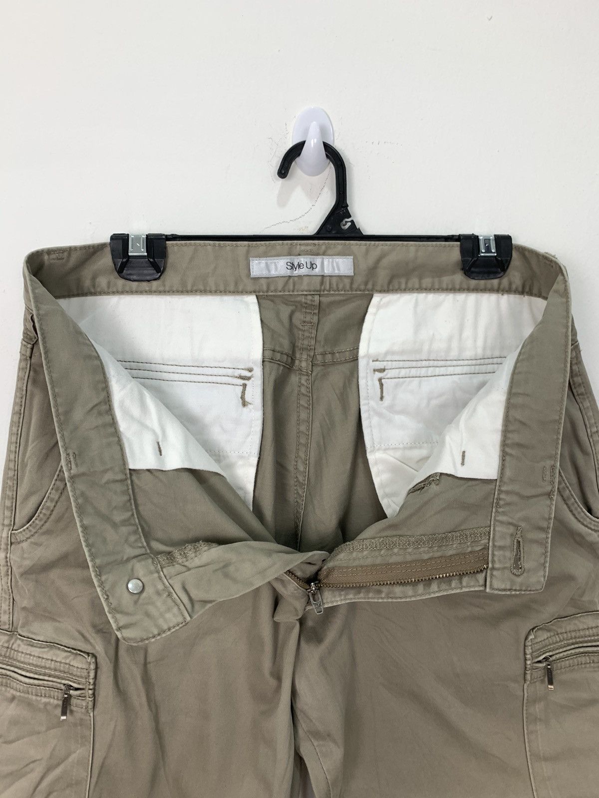 Japanese Brand UNIQLO Multipocket Tactical Utility Rare Trouser Cargo Pant Size US 33 - 15 Thumbnail