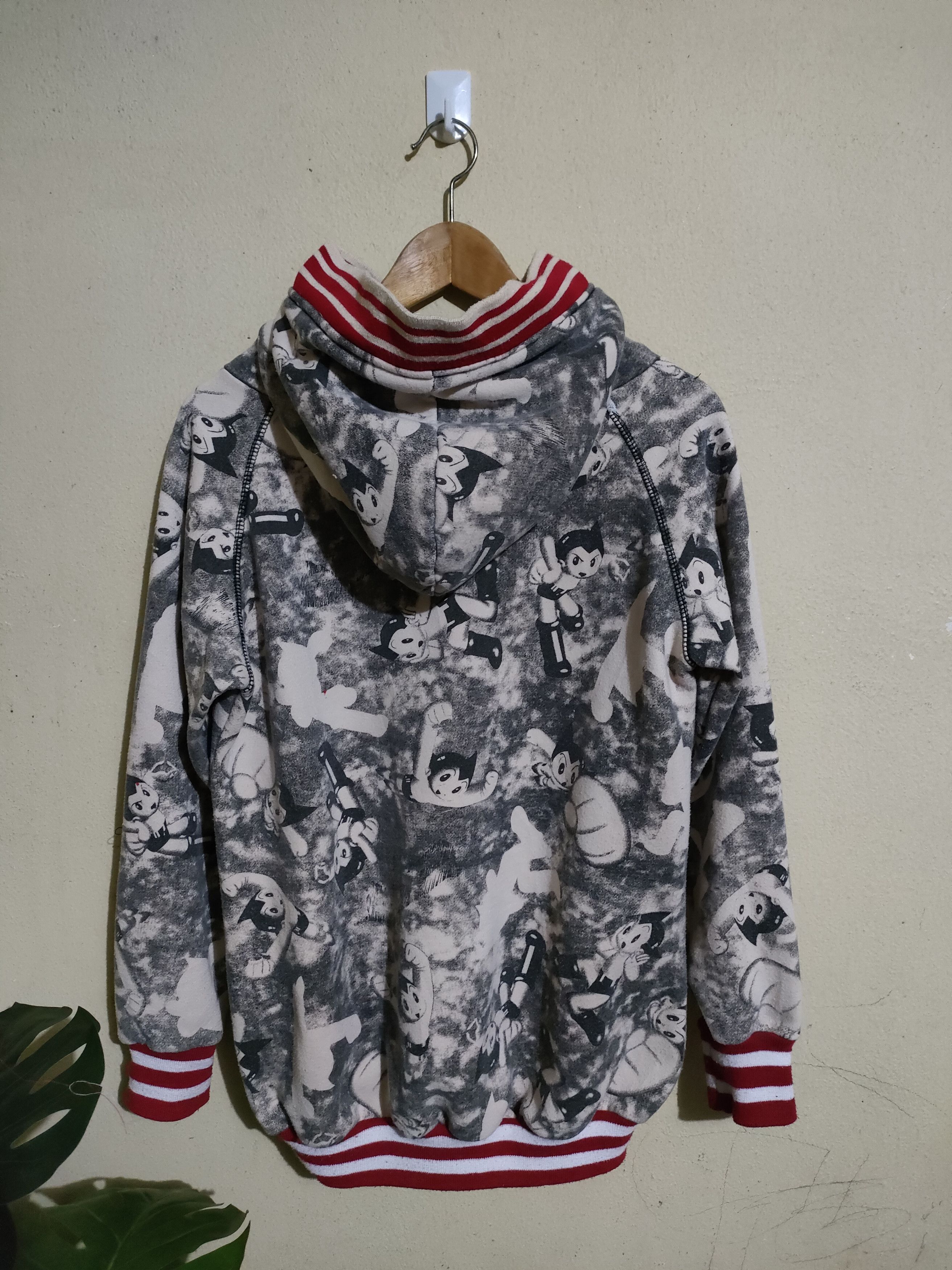 Cartoon Network Astro boy Full Print Hoodie Size US S / EU 44-46 / 1 - 3 Thumbnail