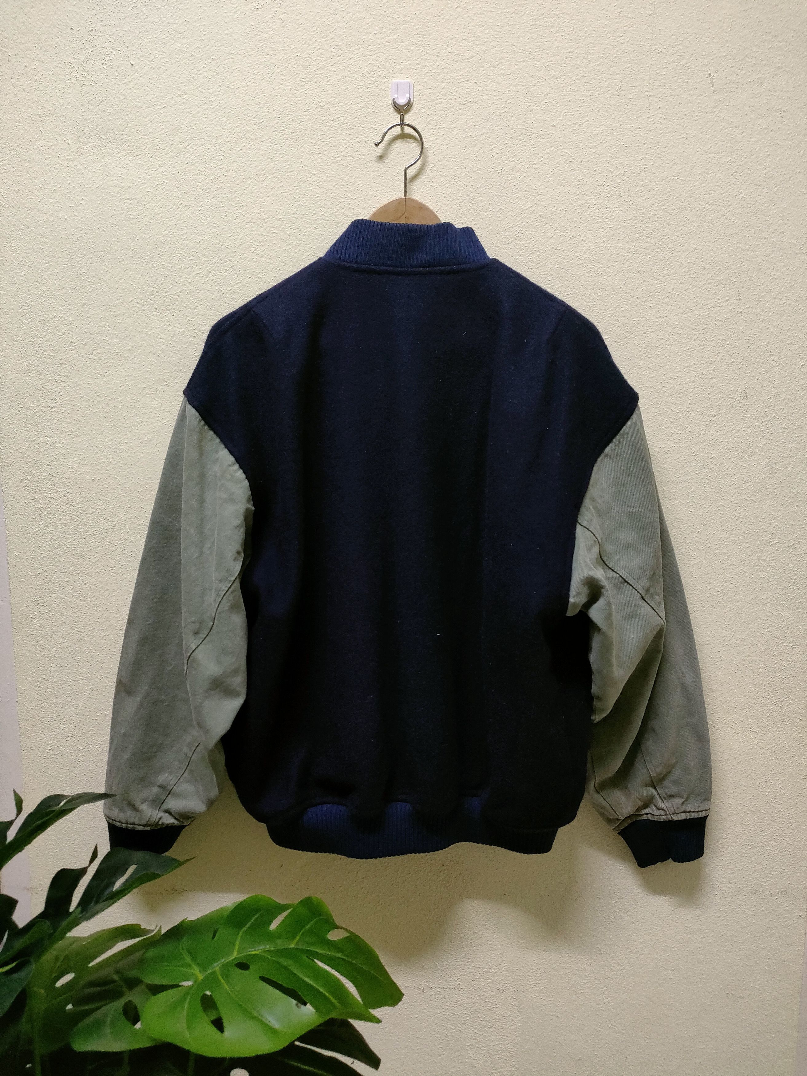 Japanese Brand Japanese Brand Varsity Big Logo Size US M / EU 48-50 / 2 - 5 Thumbnail
