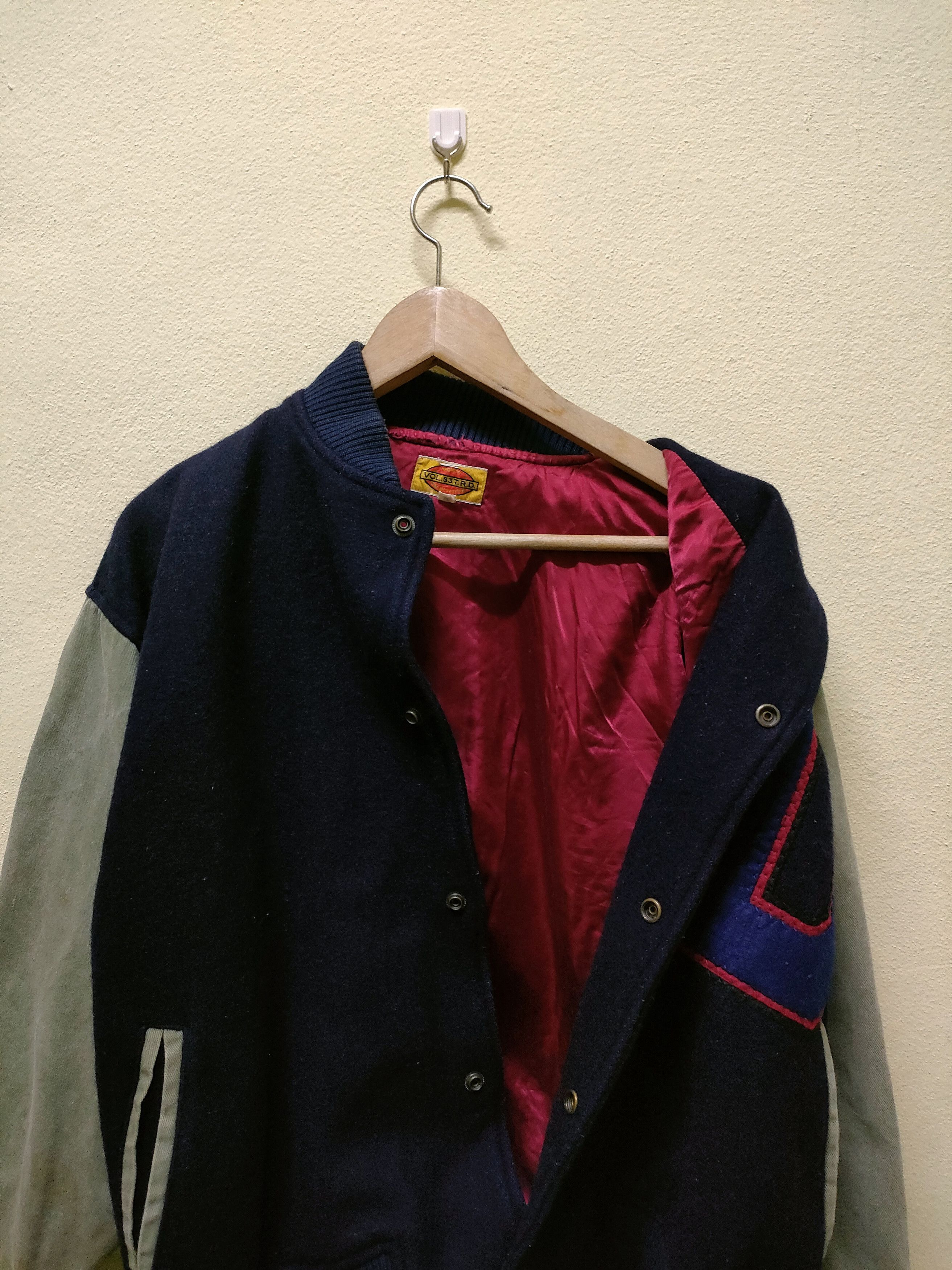 Japanese Brand Japanese Brand Varsity Big Logo Size US M / EU 48-50 / 2 - 7 Thumbnail