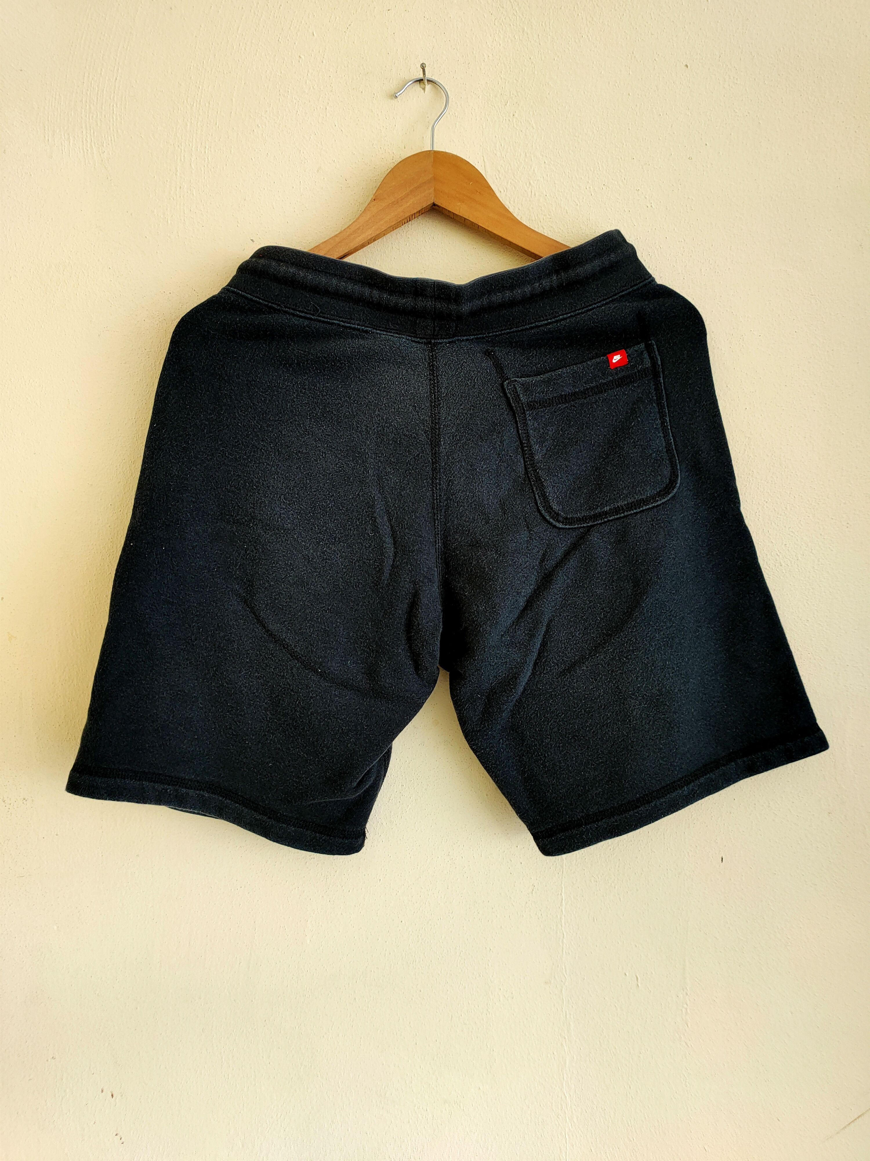 Nike × Vintage Vintage Nike Short Pants Size US 30 / EU 46 - 2 Thumbnail