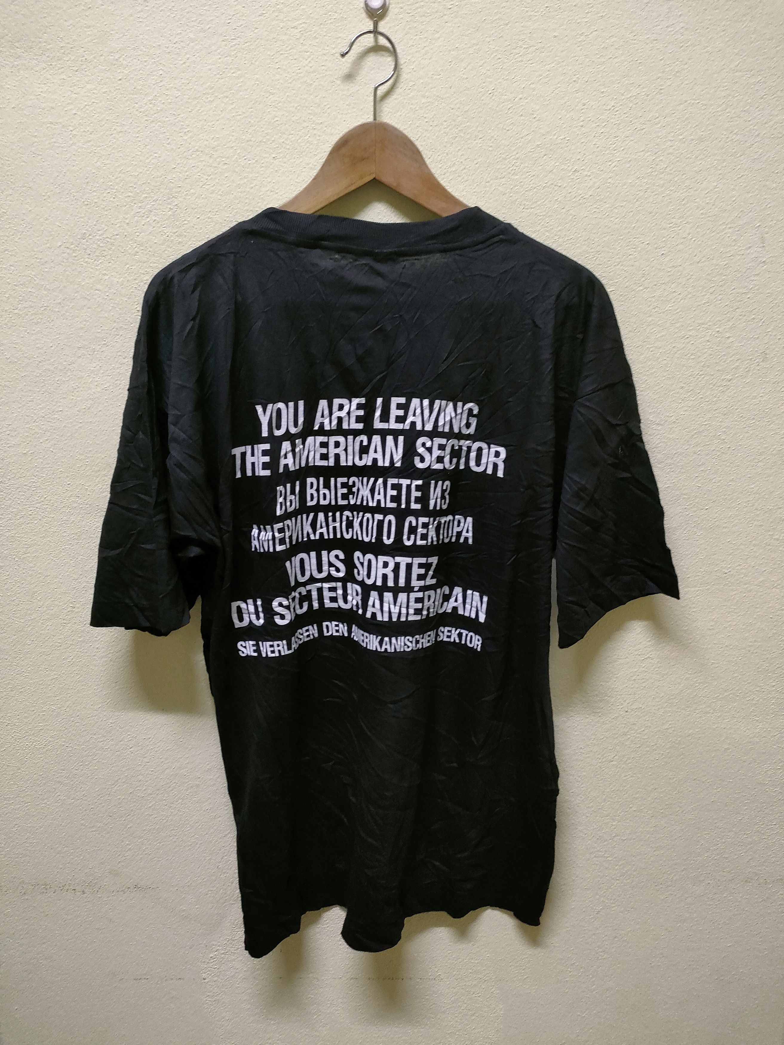 Vintage Vintage Berlin Check Points T-shirt Size US XL / EU 56 / 4 - 3 Thumbnail