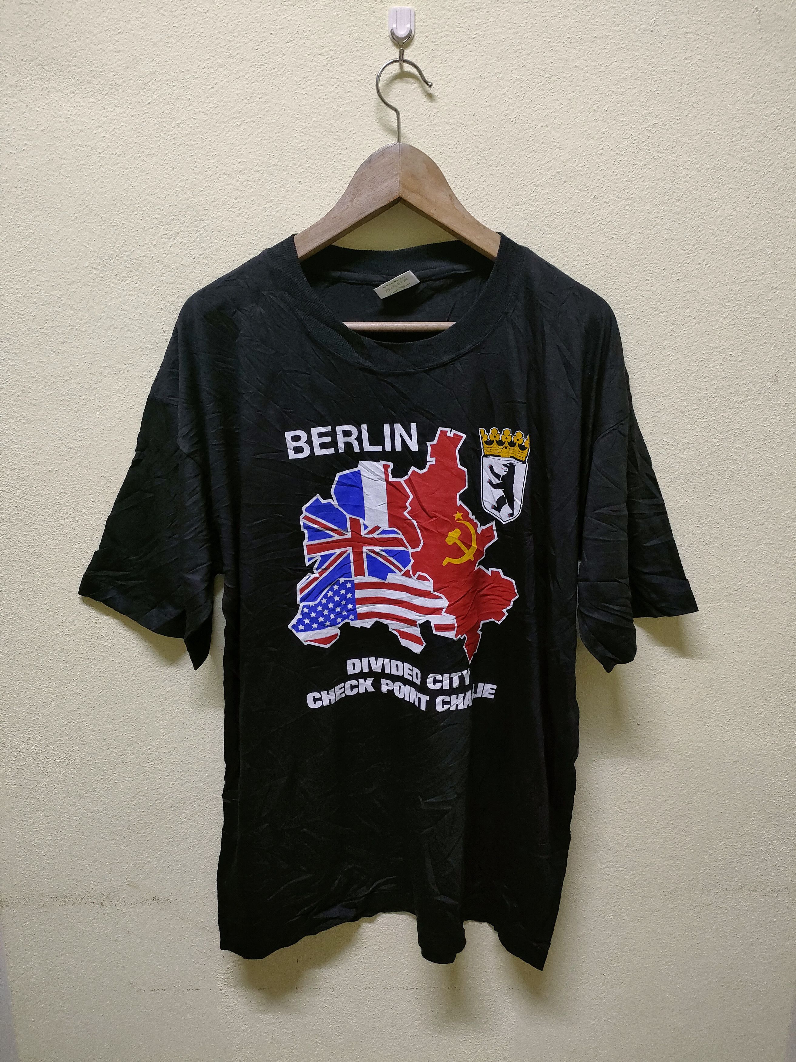 Vintage Vintage Berlin Check Points T-shirt Size US XL / EU 56 / 4 - 1 Thumbnail