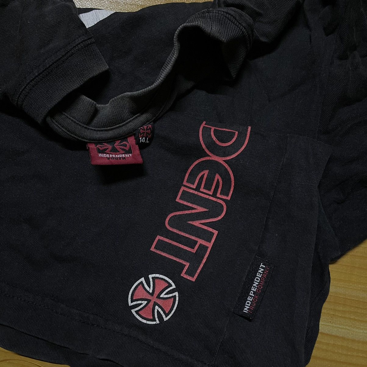 Independent Truck Co. Vintage independent truck company tshirt streetwear skate Size US M / EU 48-50 / 2 - 4 Thumbnail