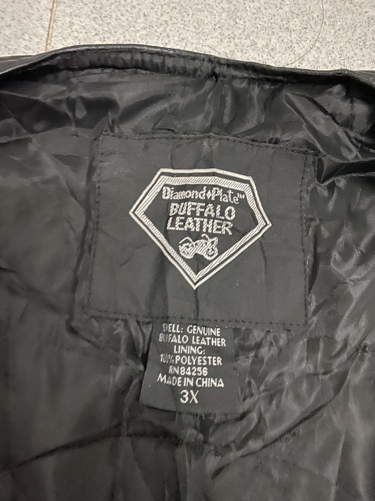 Vintage Offer‼️Vintage Diamond Plate Rock Style Buffalo Leather Vest Size US XXL / EU 58 / 5 - 3 Thumbnail