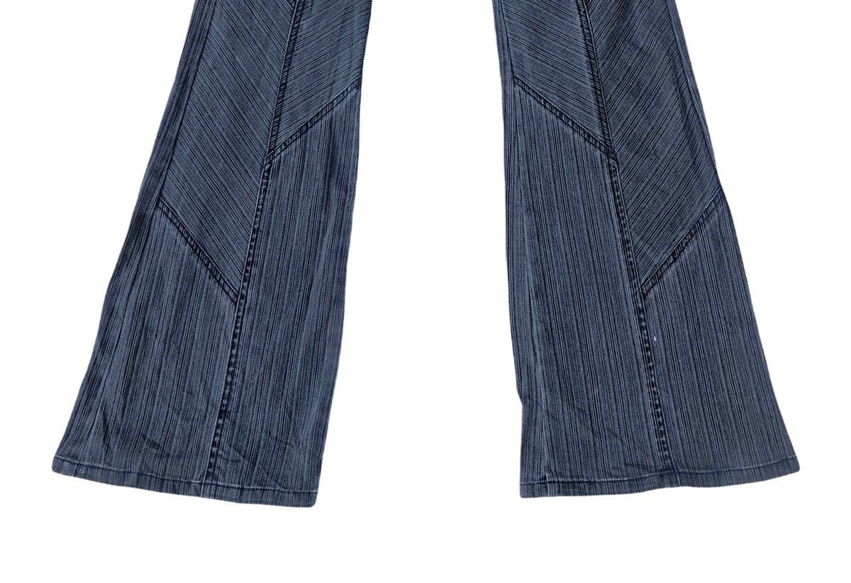 20471120 🔥Japanese Elle Stripes Flare Jeans🔥 Size US 29 - 4 Thumbnail