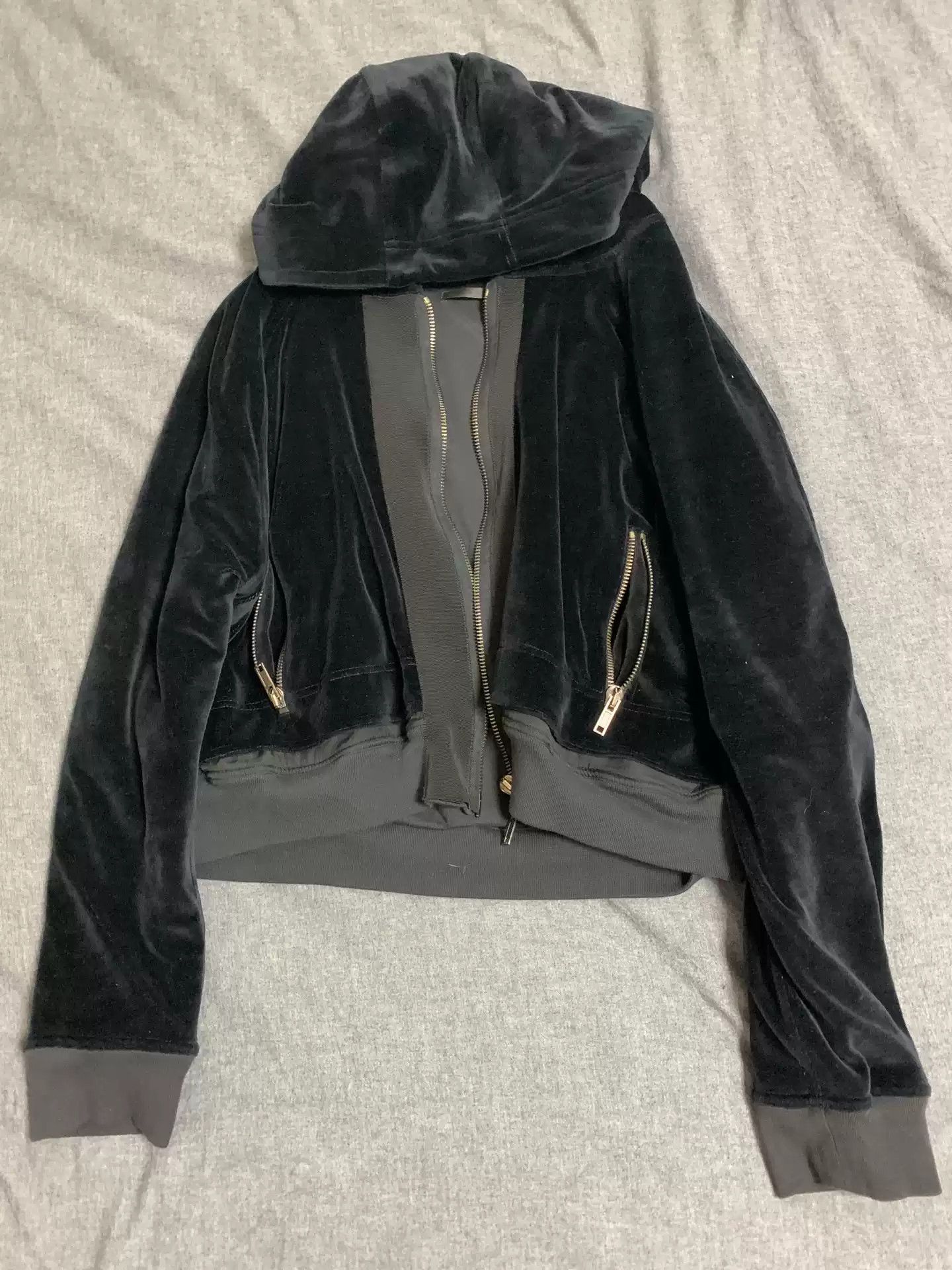 Haider Ackermann Haider Ackermann 15Aw Zip Velvet Hoodie Size 34 Size US S / EU 44-46 / 1 - 1 Thumbnail