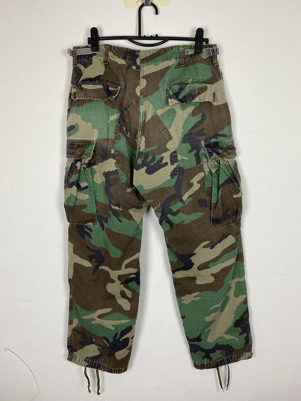 Vintage 🔥RARE🔥Vintage Military Cargo Pant -Medium Size Size US 33 - 2 Thumbnail