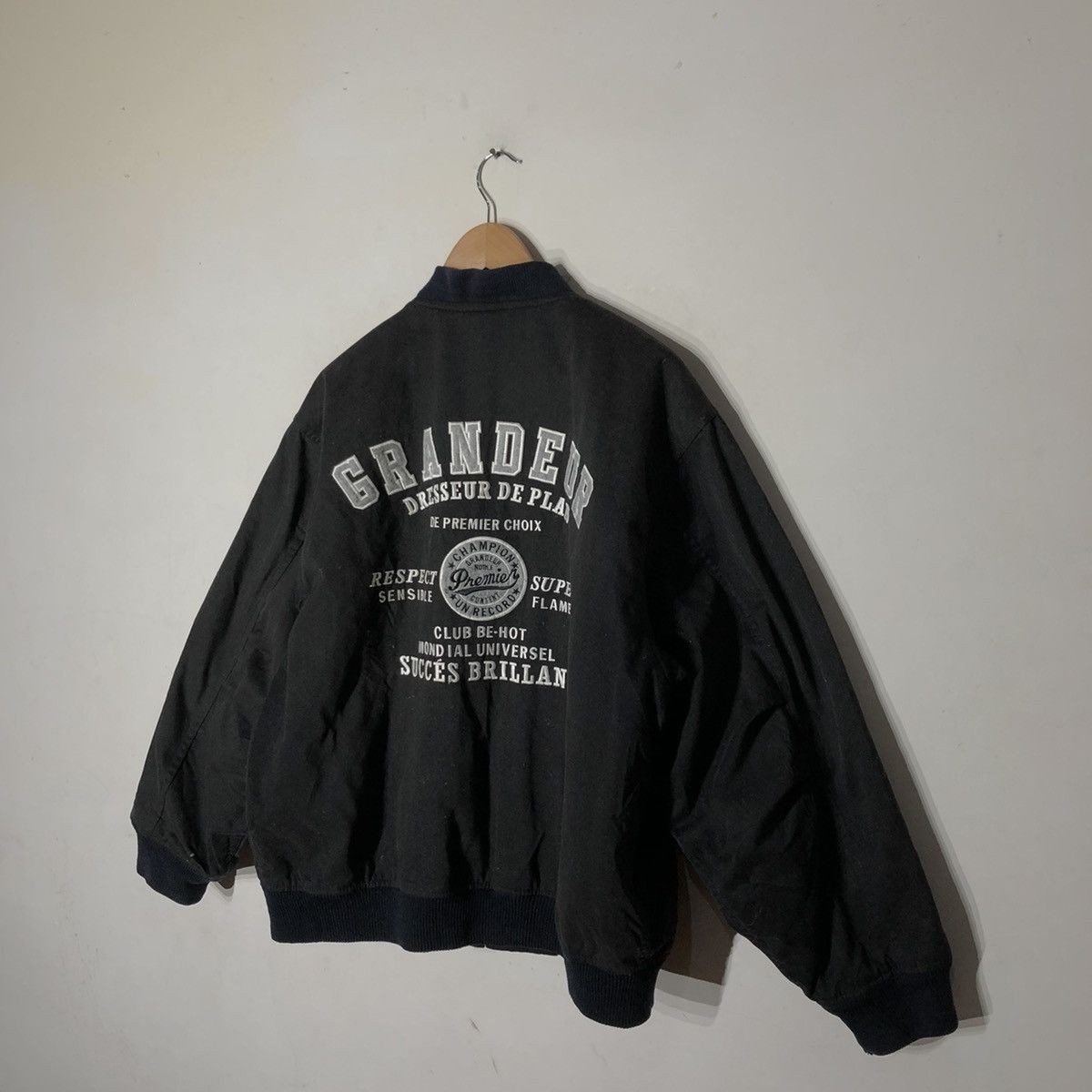 Japanese Brand Varsity Jacket GRANDEUR Embroidered Big Logo Kanye Style Size US L / EU 52-54 / 3 - 7 Thumbnail