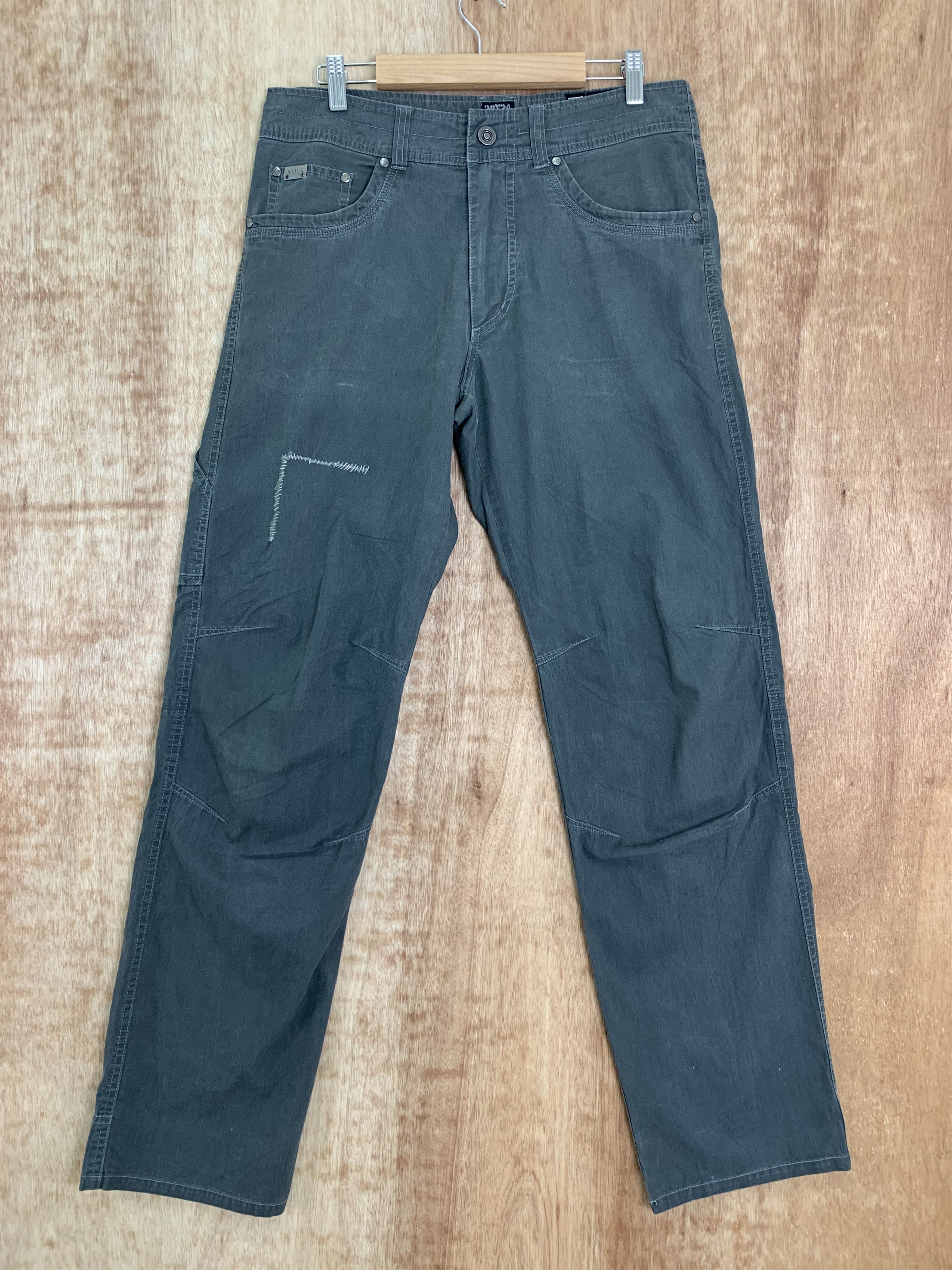 image of Kuhl Mountain Carpenter Pant Double Knee Revolvr Streetwear in Grey, Men's (Size 31)