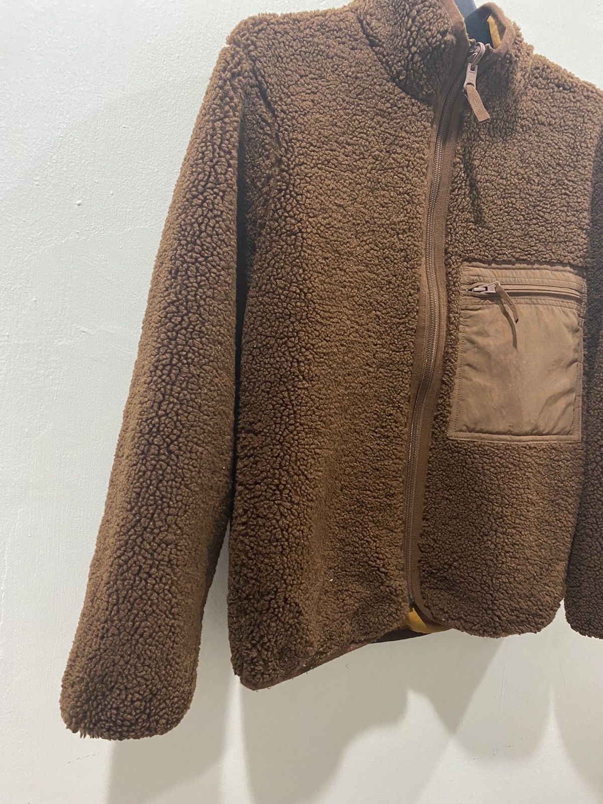 Uniqlo Uniqlo Sherpa Fleece Reversible Jacket Size XS to S Size US S / EU 44-46 / 1 - 4 Thumbnail