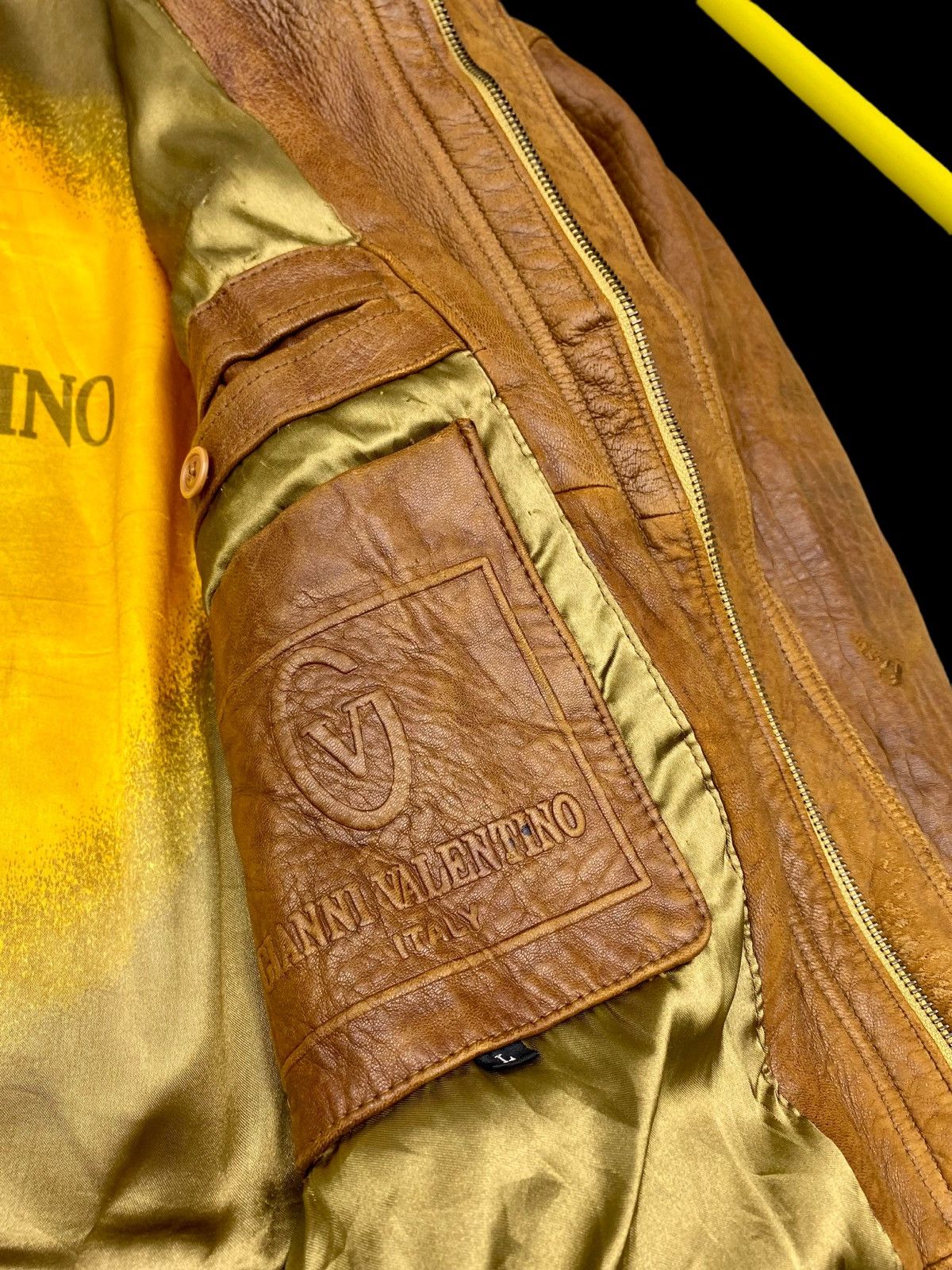 Gianni Valentino × Valentino 🔥VINTAGE GIANNI VALENTINO BIG SPELLOUT LOGO LEATHER JACKET🔥 Size US L / EU 52-54 / 3 - 17 Thumbnail