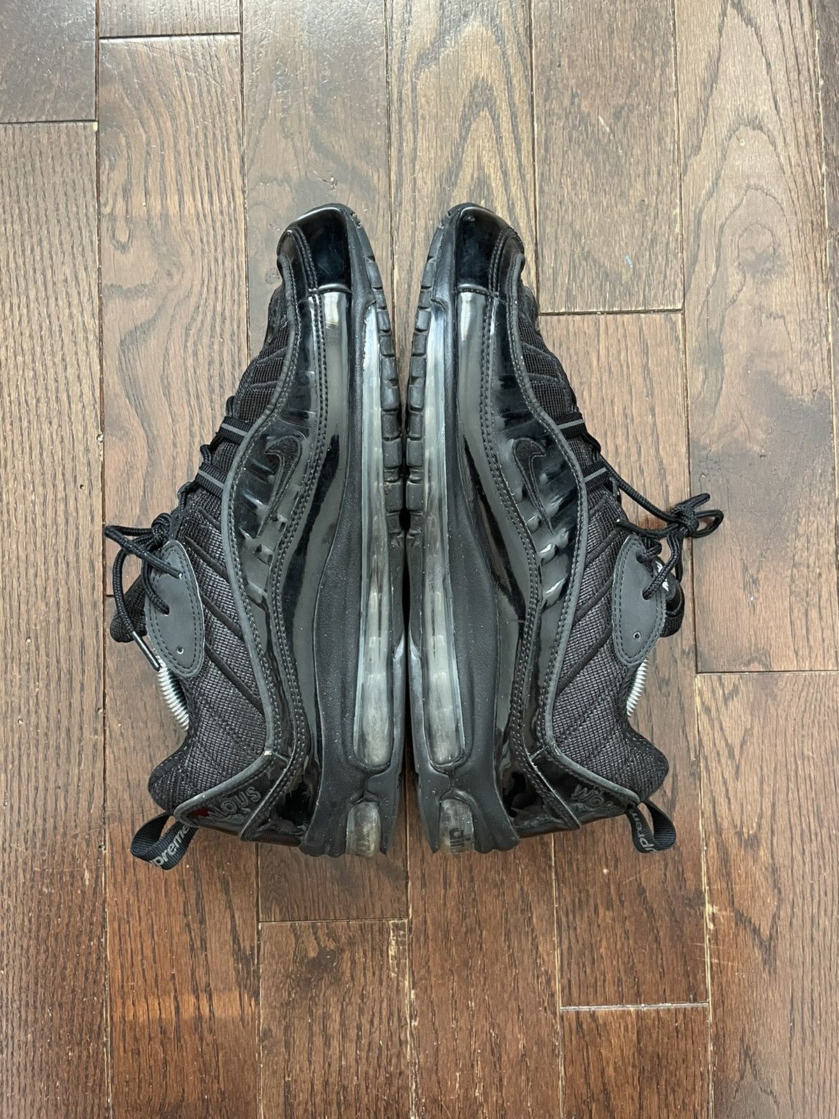 Nike × Supreme Supreme x Air Max 98 Black 2016 Size US 10 / EU 43 - 2 Thumbnail