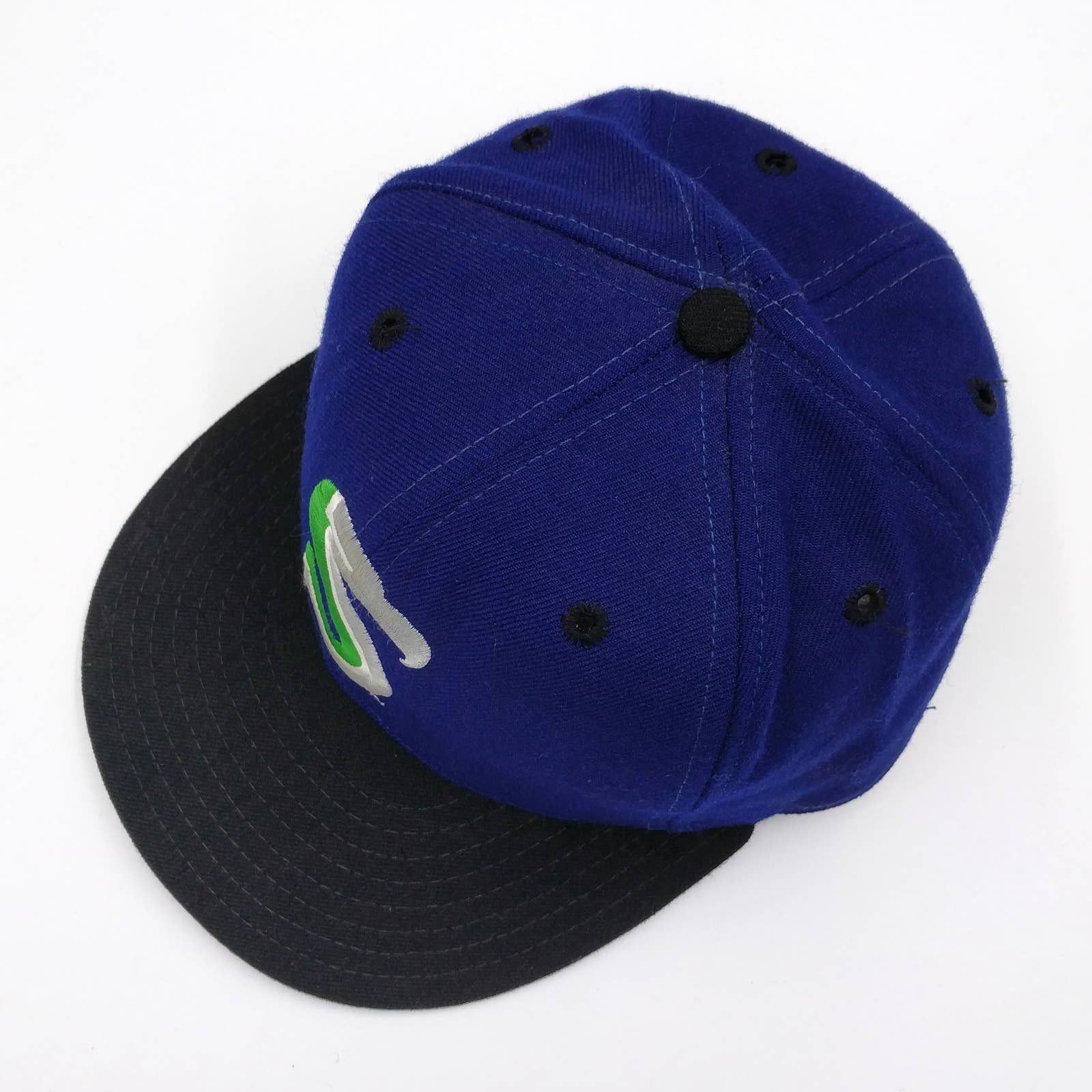 NFL × Vintage Vintage Seattle Seahawks Wool Fitted Hat NFL New Era 6 7/8 Size ONE SIZE - 4 Thumbnail