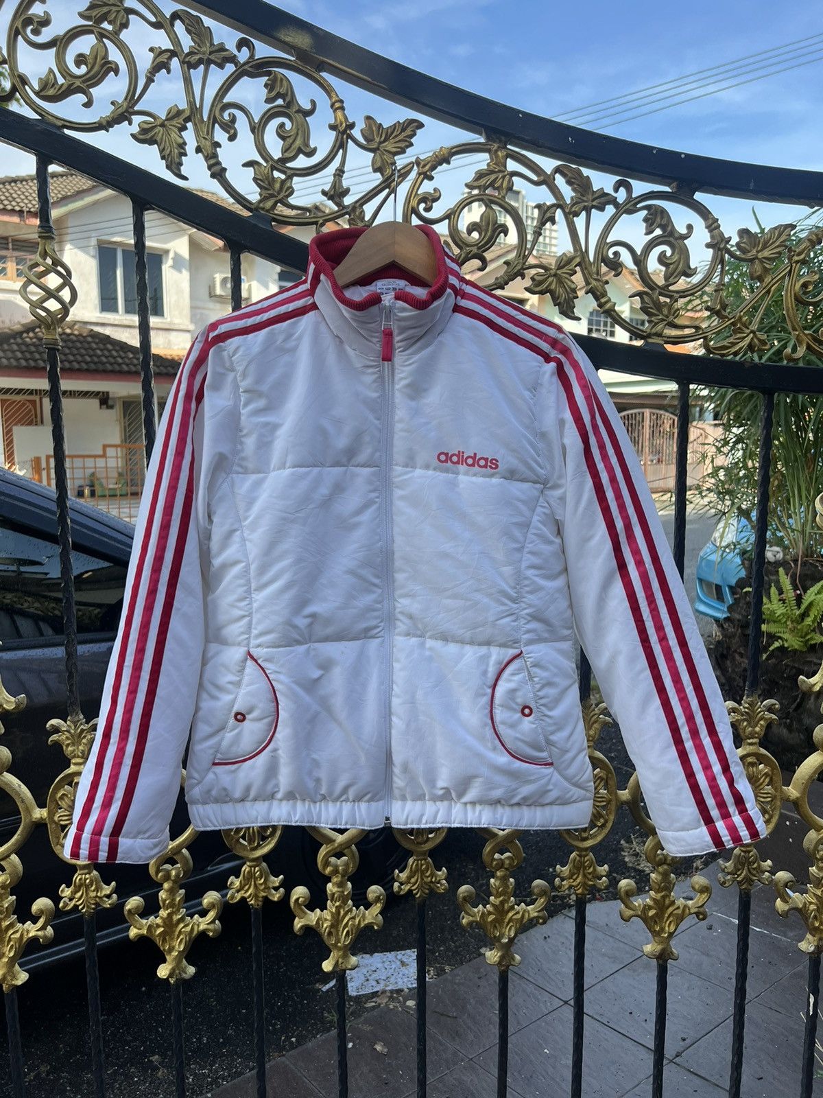 Adidas × Vintage Vintage Adidas Puffer White Jacket Size US M / EU 48-50 / 2 - 1 Thumbnail