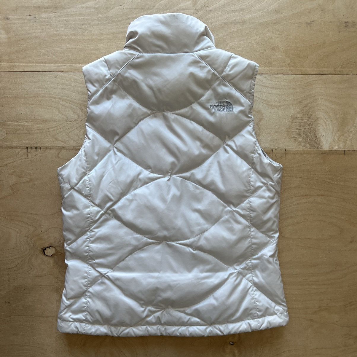 The North Face The North Face 550 Puffer Vest Women's Small White Full Zip Size S / US 4 / IT 40 - 5 Thumbnail
