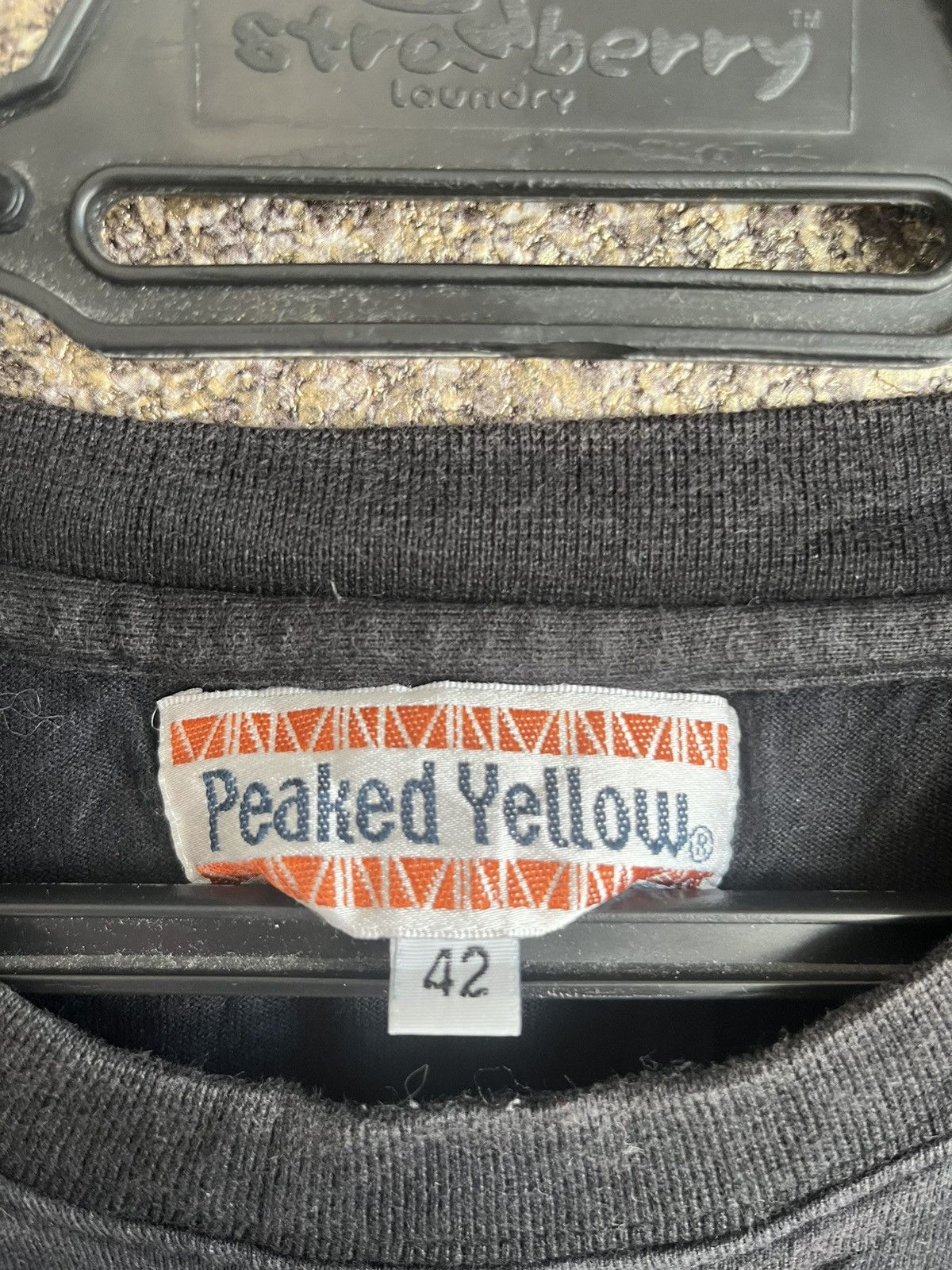 Vintage Peaked yellow ft29 Size US L / EU 52-54 / 3 - 3 Thumbnail