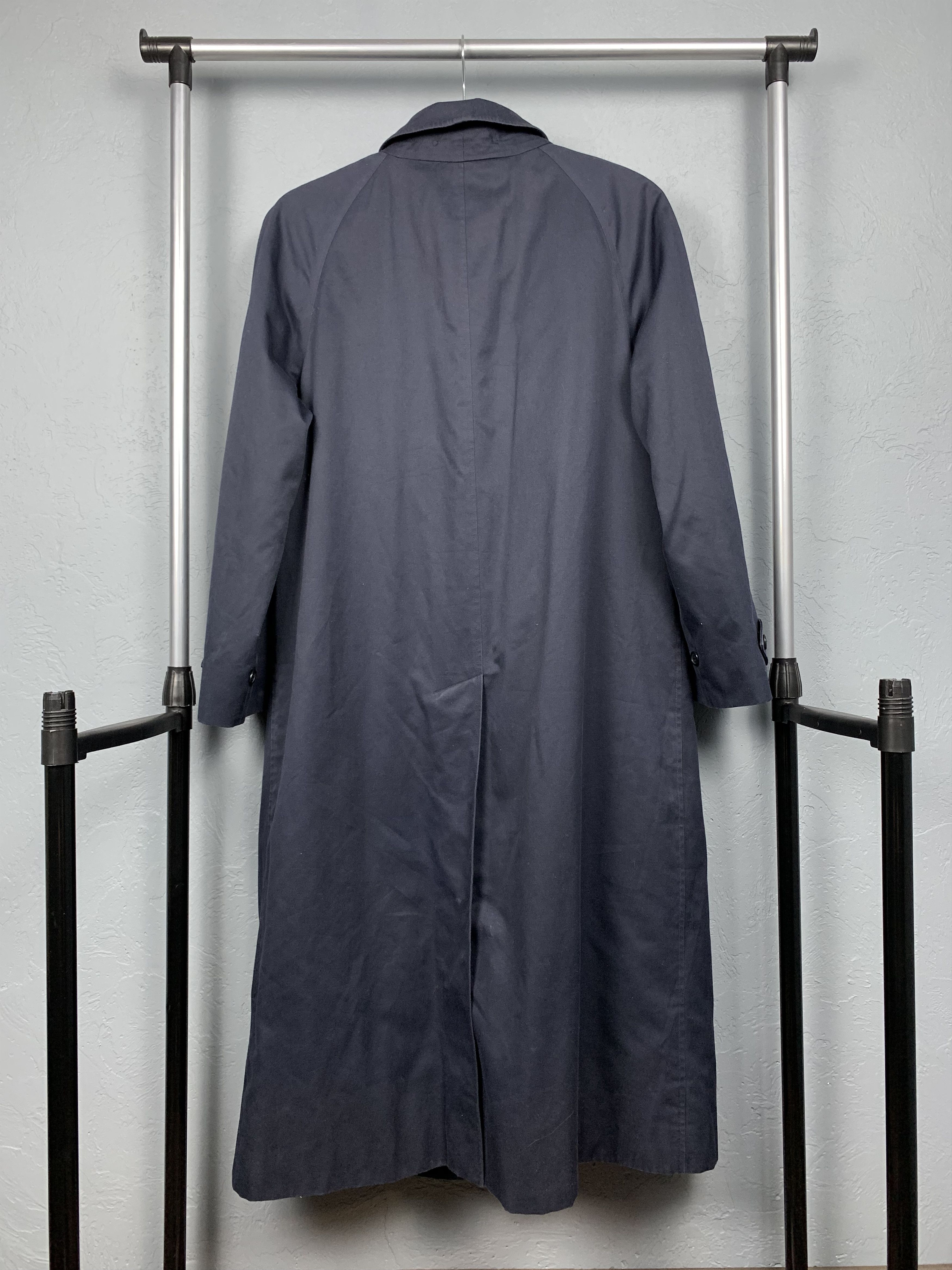 Burberry Burberrys Vintage Trench Coat Jacket with removable lining Size L / US 10 / IT 46 - 10 Thumbnail