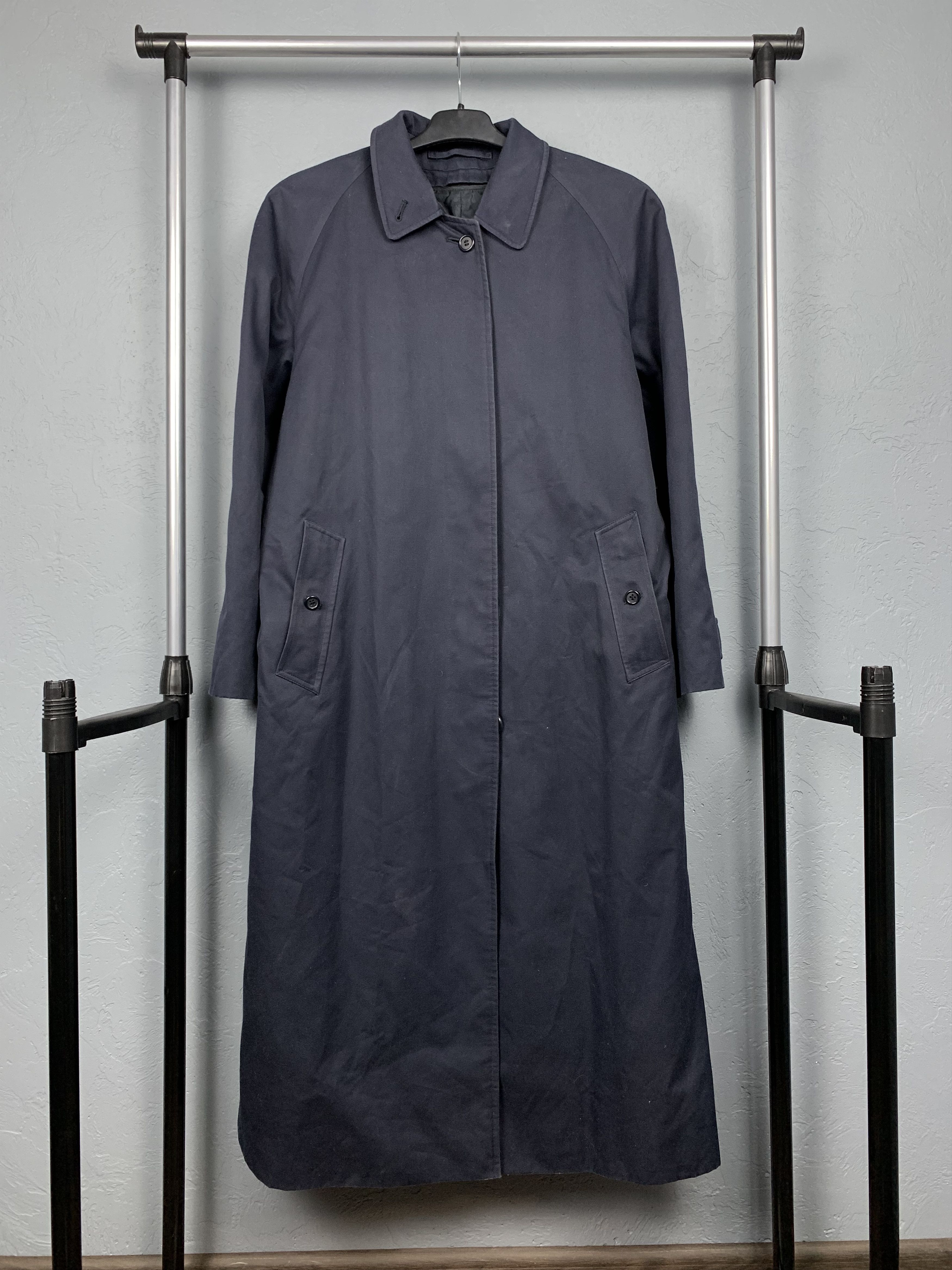 Burberry Burberrys Vintage Trench Coat Jacket with removable lining Size L / US 10 / IT 46 - 1 Thumbnail