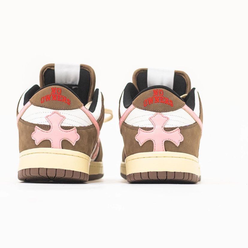 Other No Owners OG Cross Lows Size US 9 / EU 42 - 8 Thumbnail