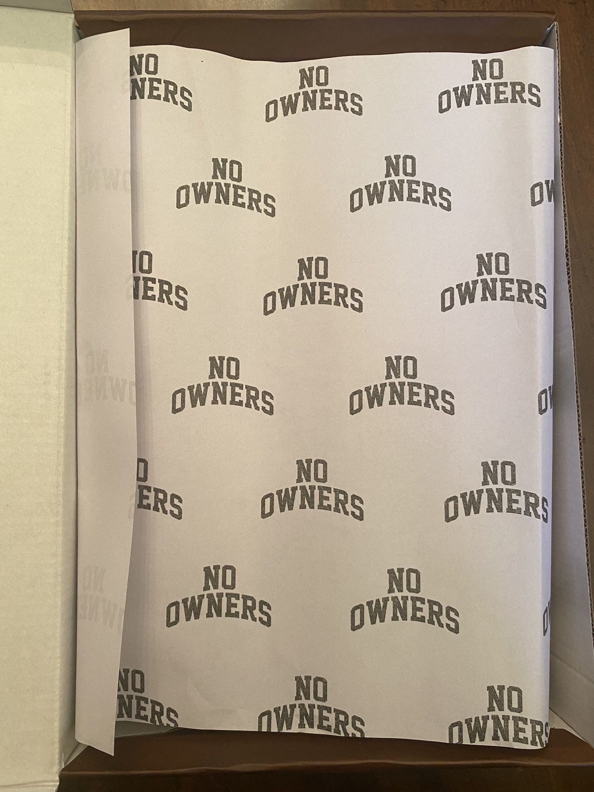 Other No Owners OG Cross Lows Size US 9 / EU 42 - 3 Thumbnail
